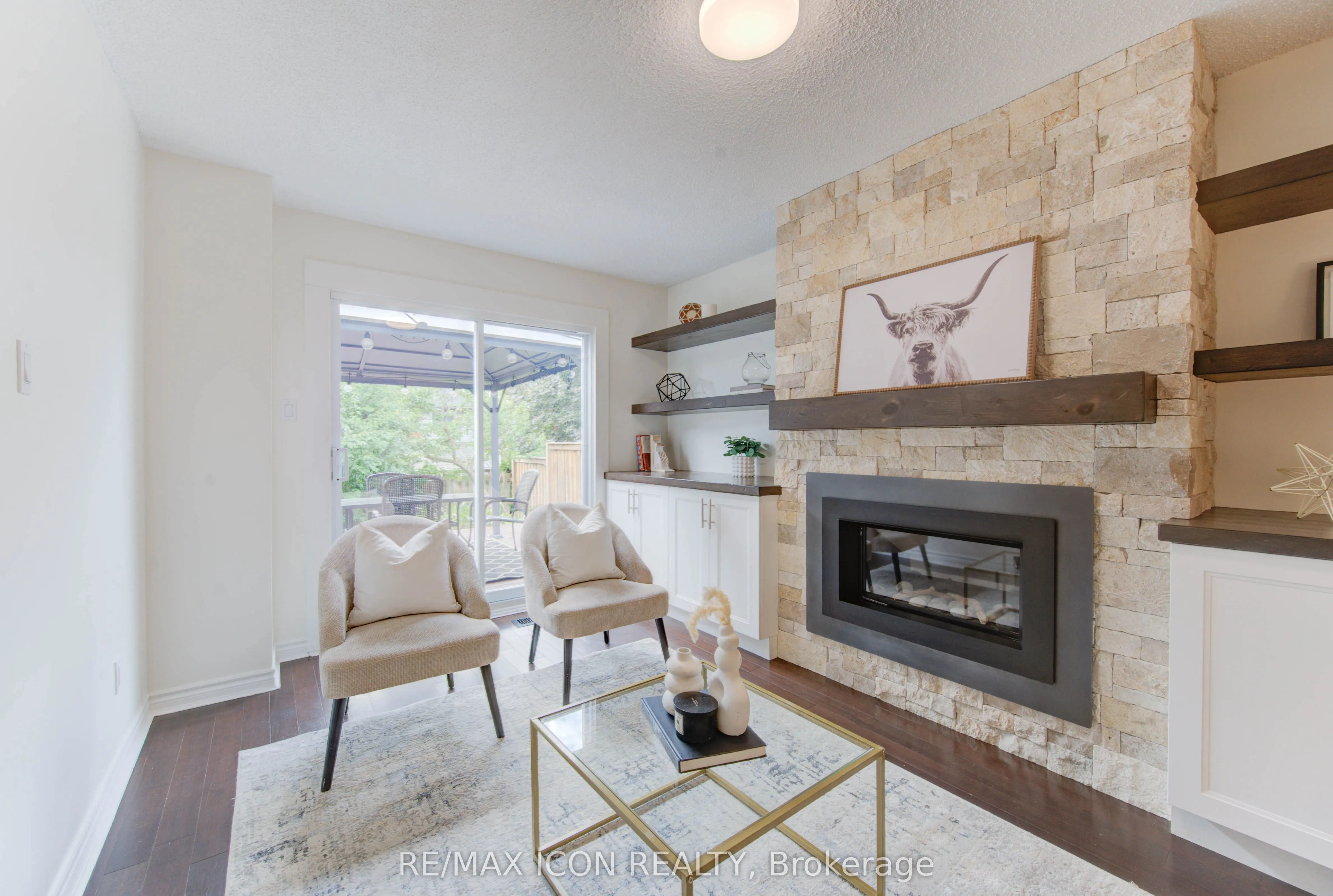 43 Winding Way