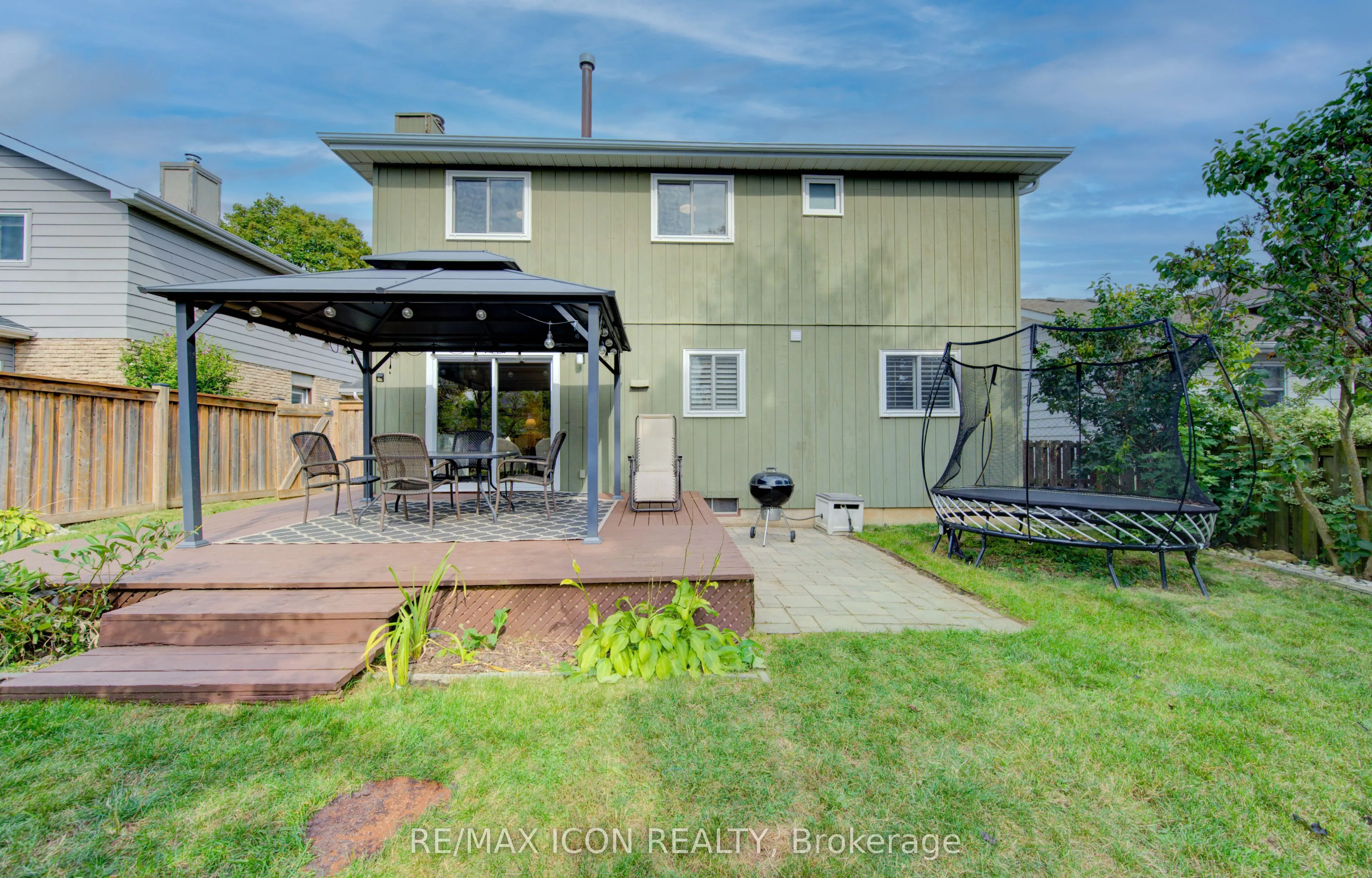 43 Winding Way