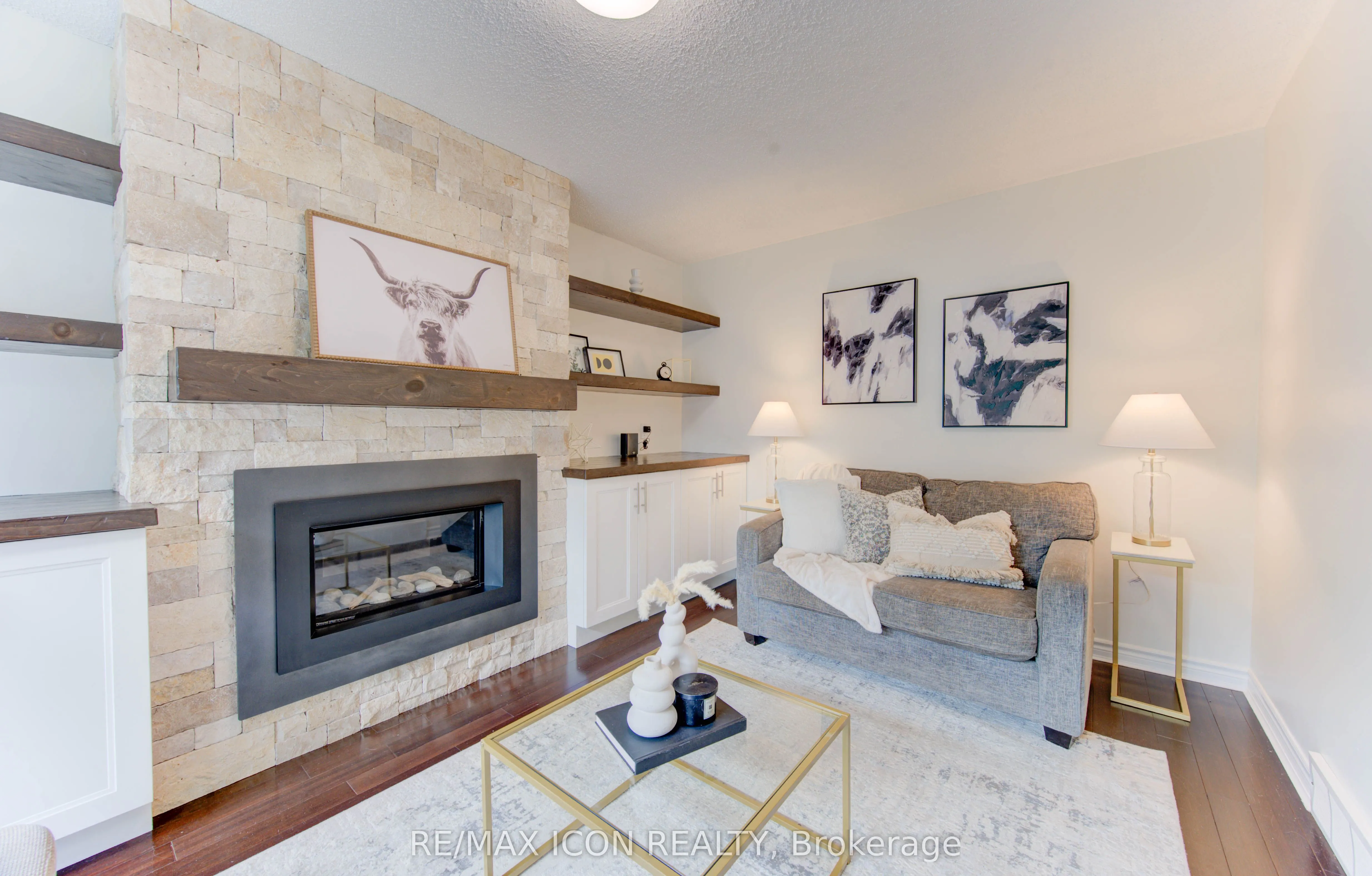 43 Winding Way