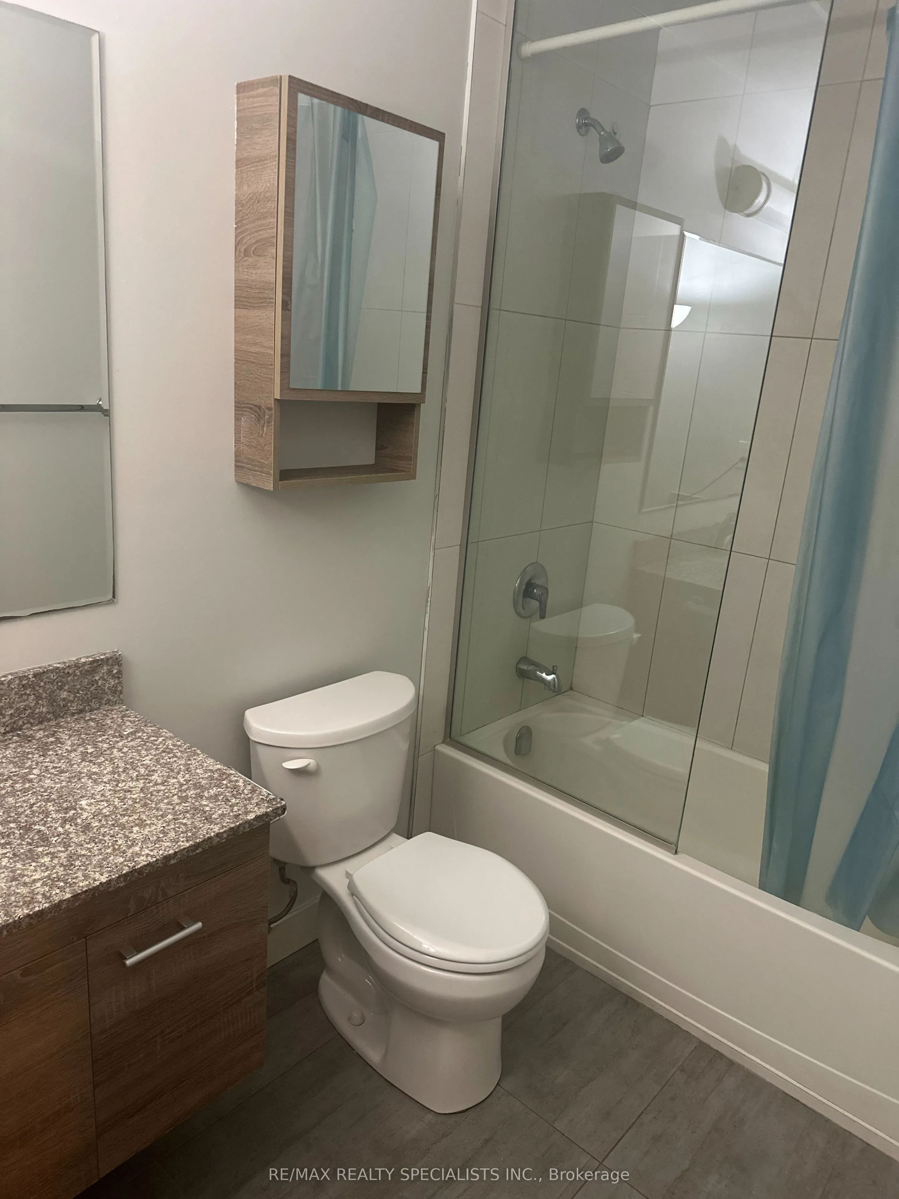 318 SPRUCE Street, #501