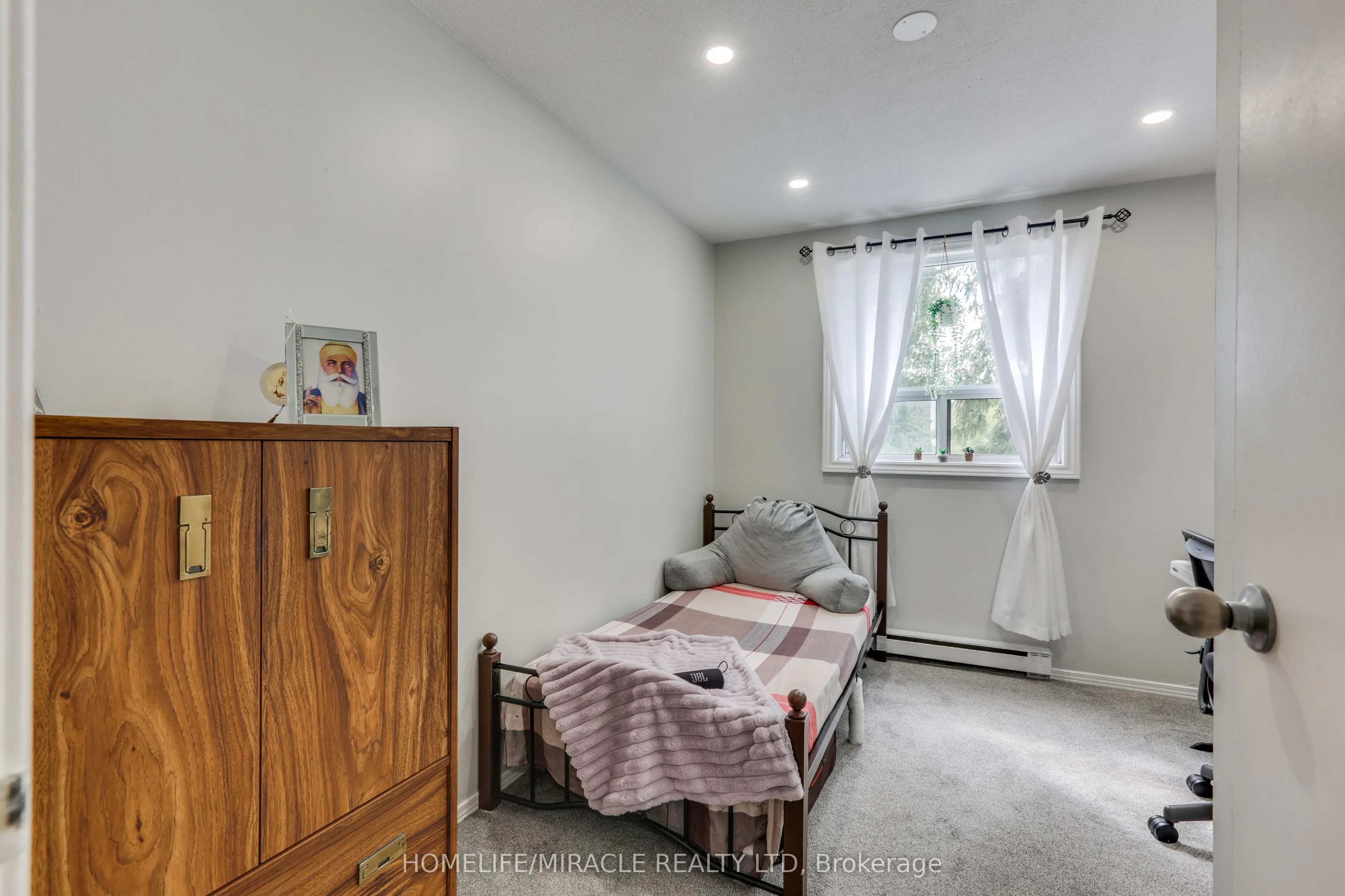 271 Thames Street, #19