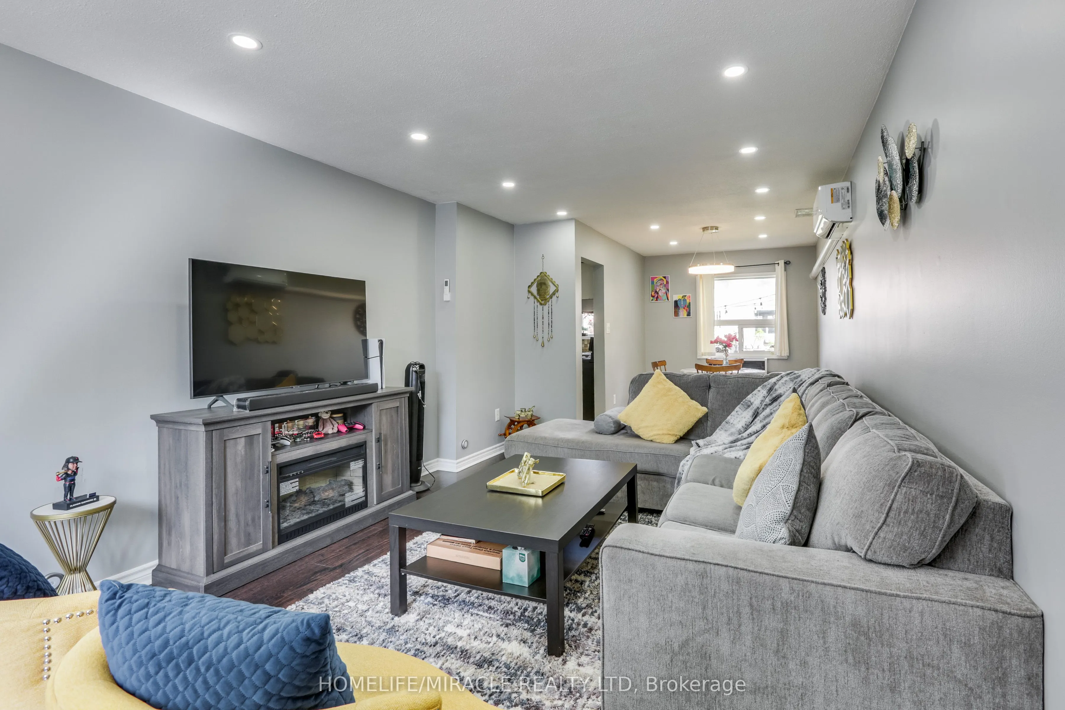 271 Thames Street, #19