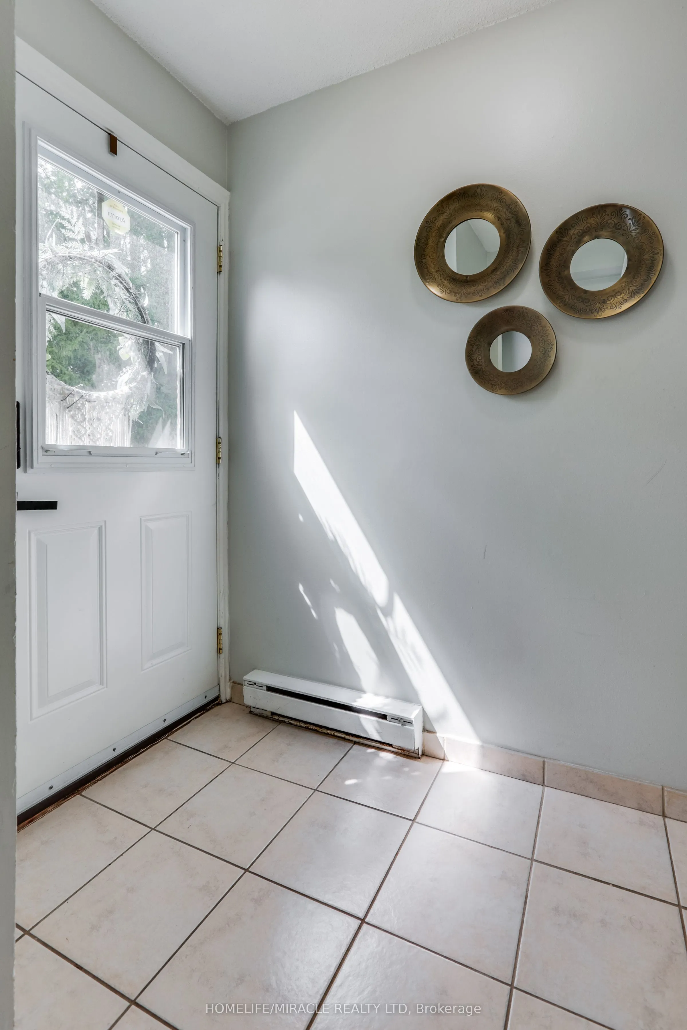 271 Thames Street, #19