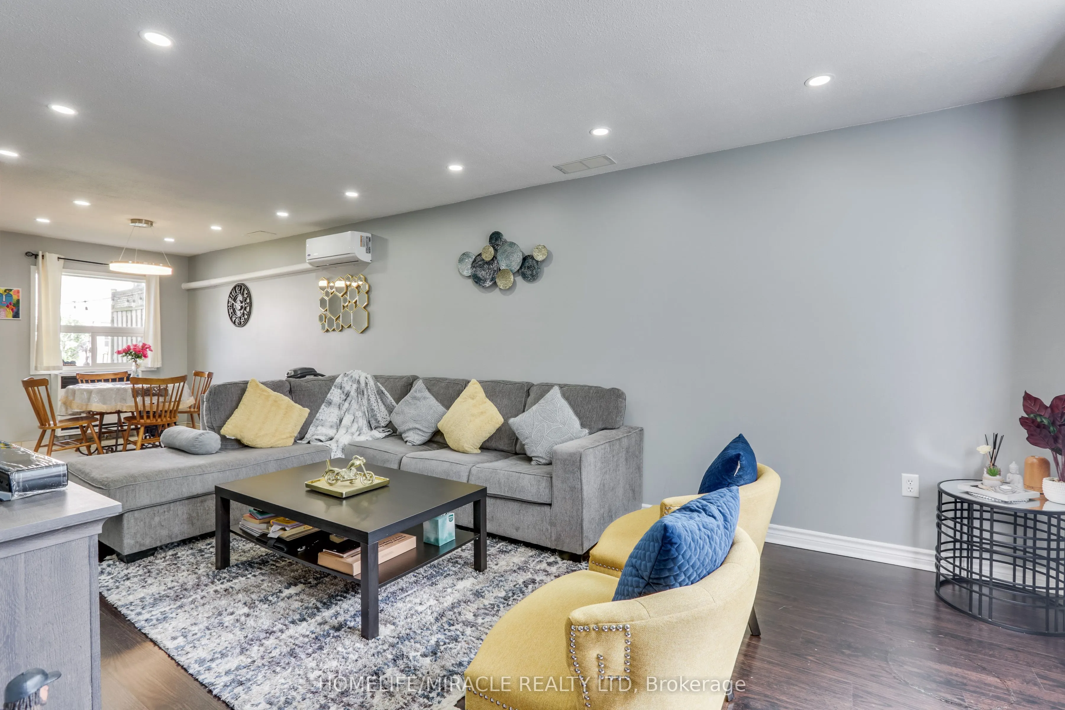 271 Thames Street, #19