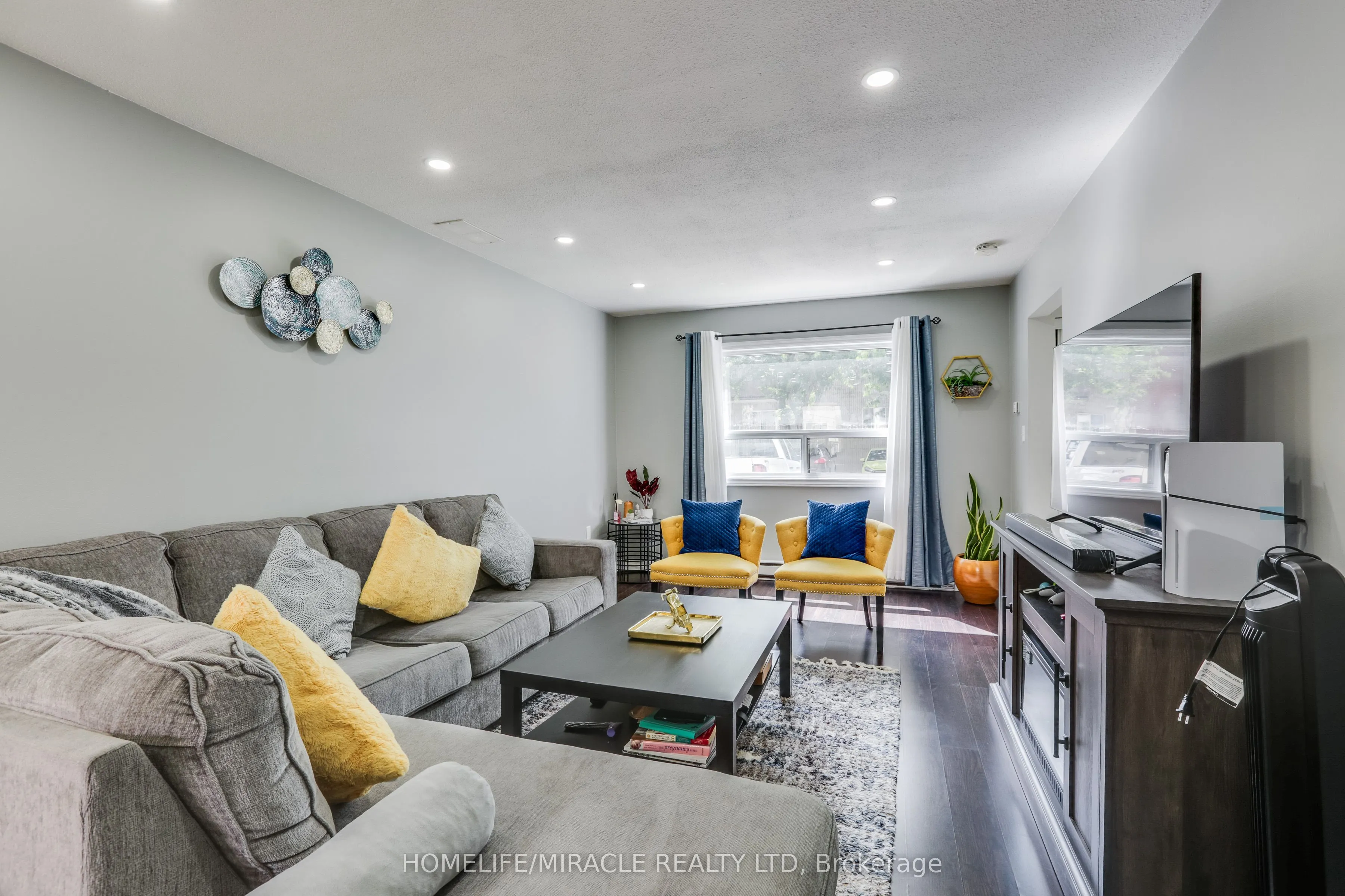 271 Thames Street, #19