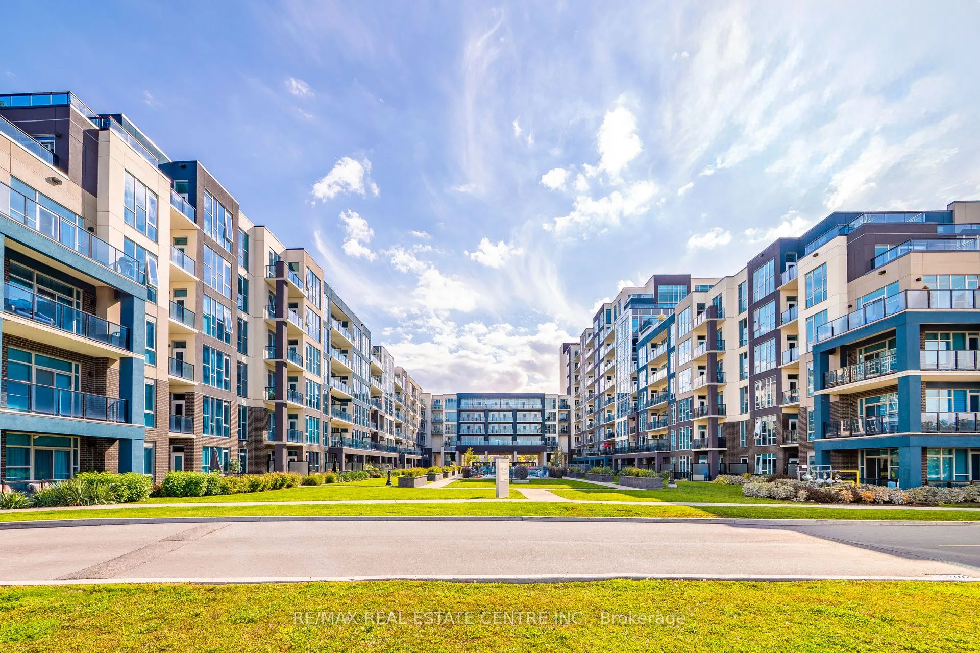 16 Concord Place, #402