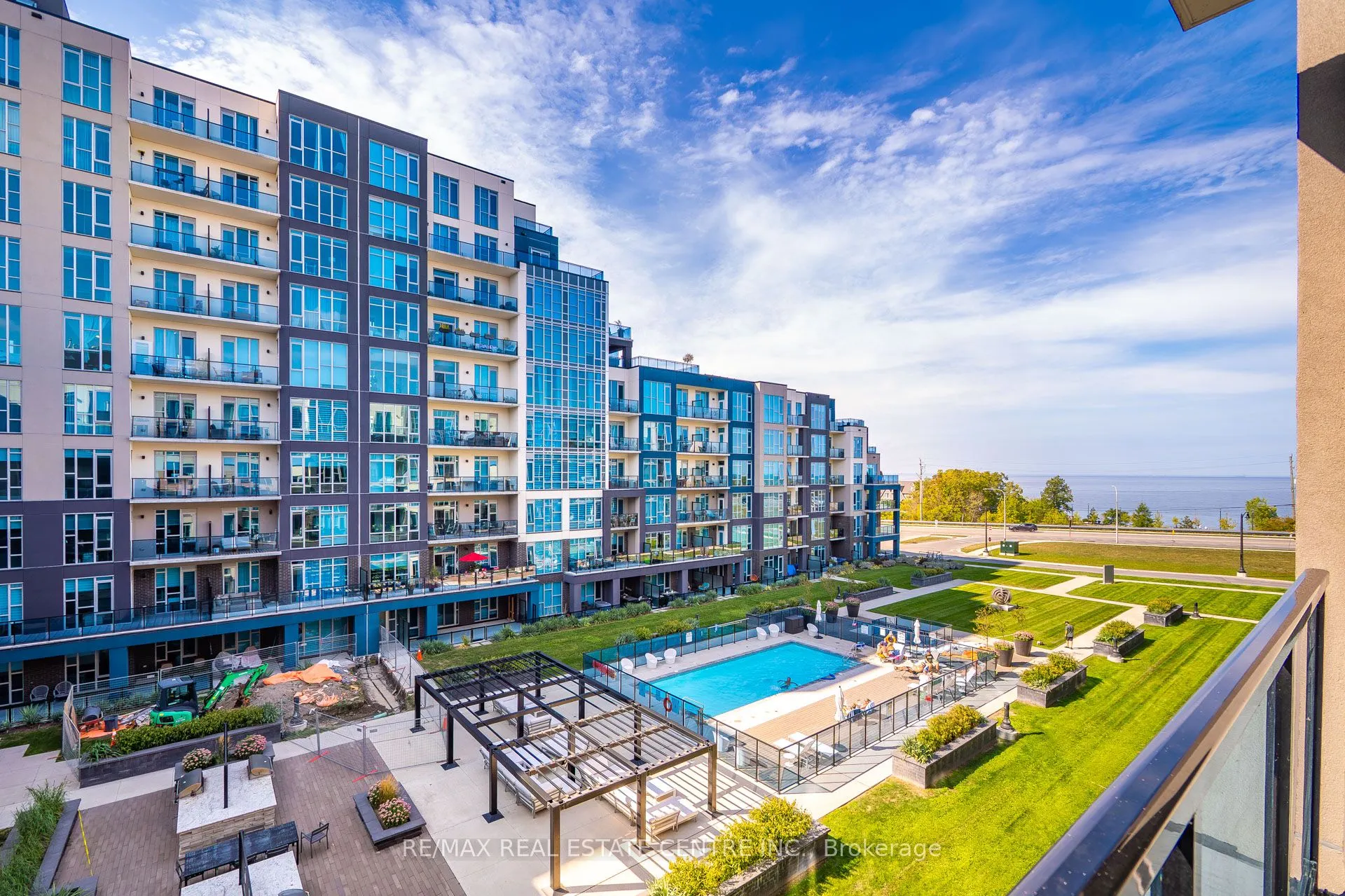16 Concord Place, #402