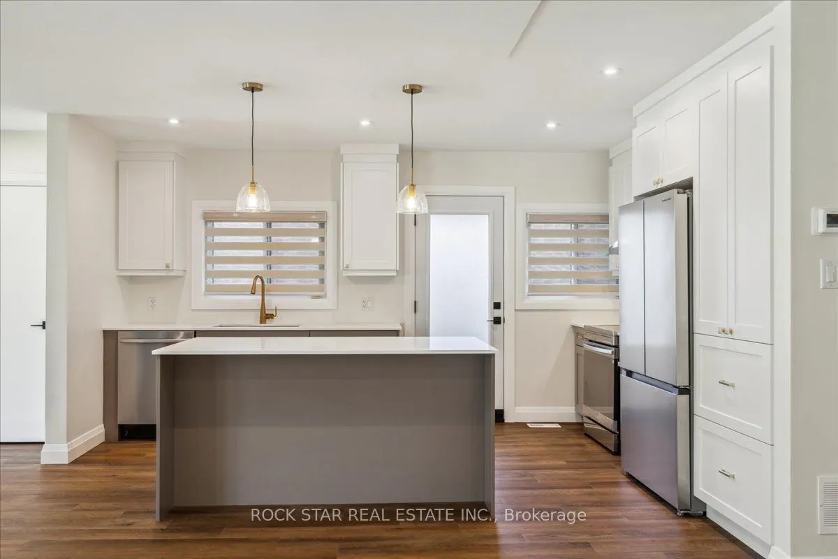 258 Pottruff Road N, #UPPER