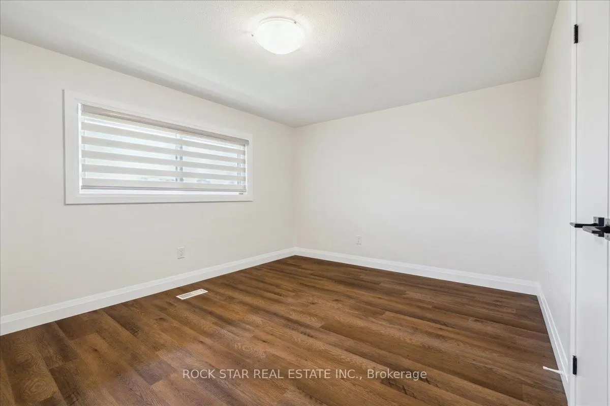 258 Pottruff Road N, #UPPER