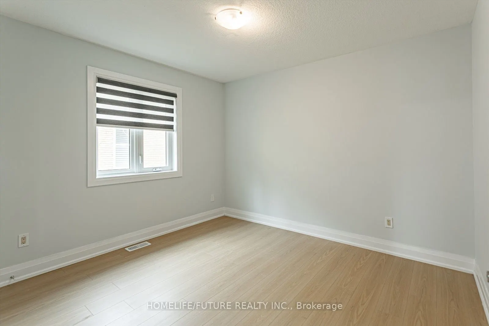 124 King Street E