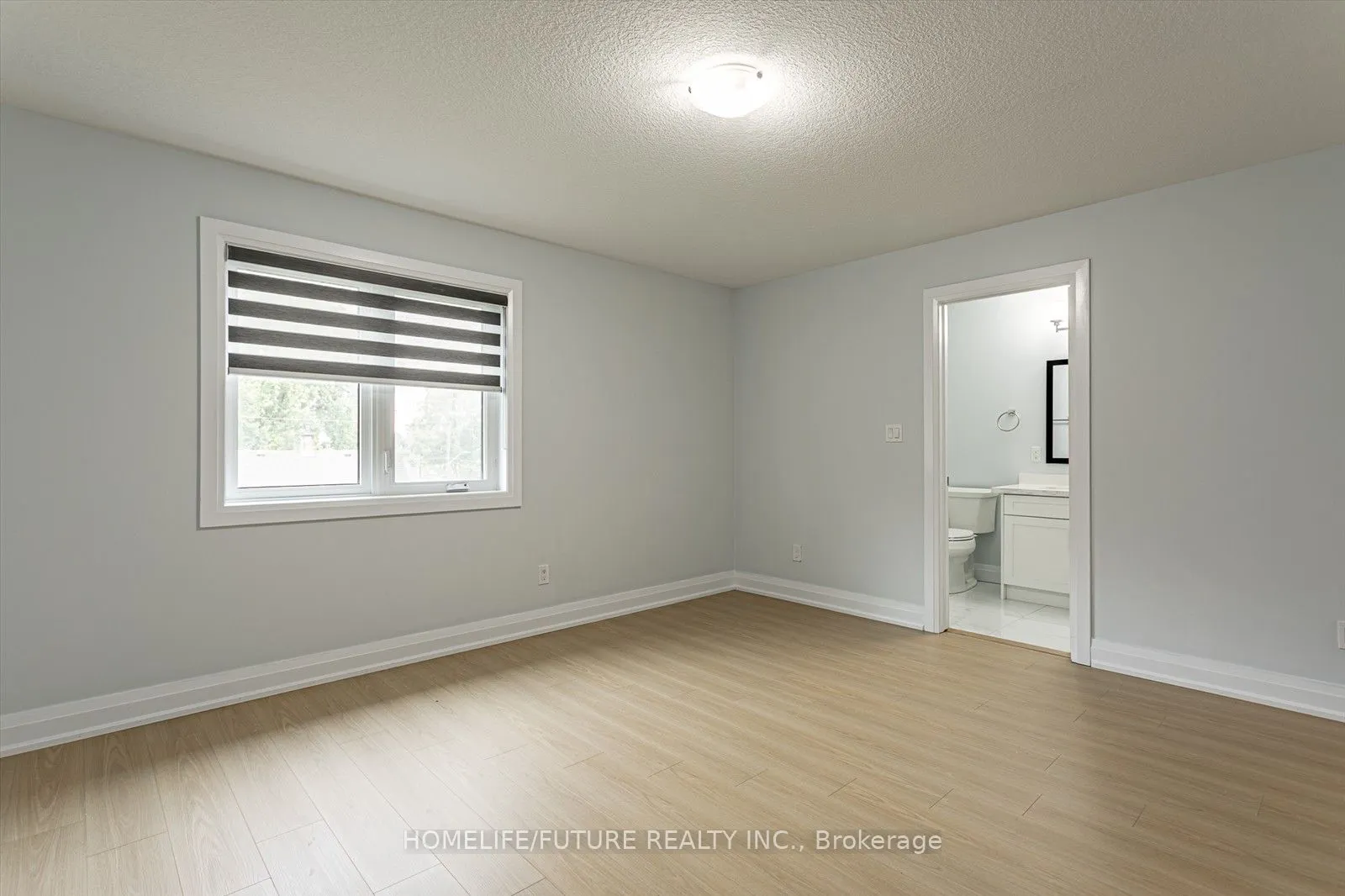 124 King Street E