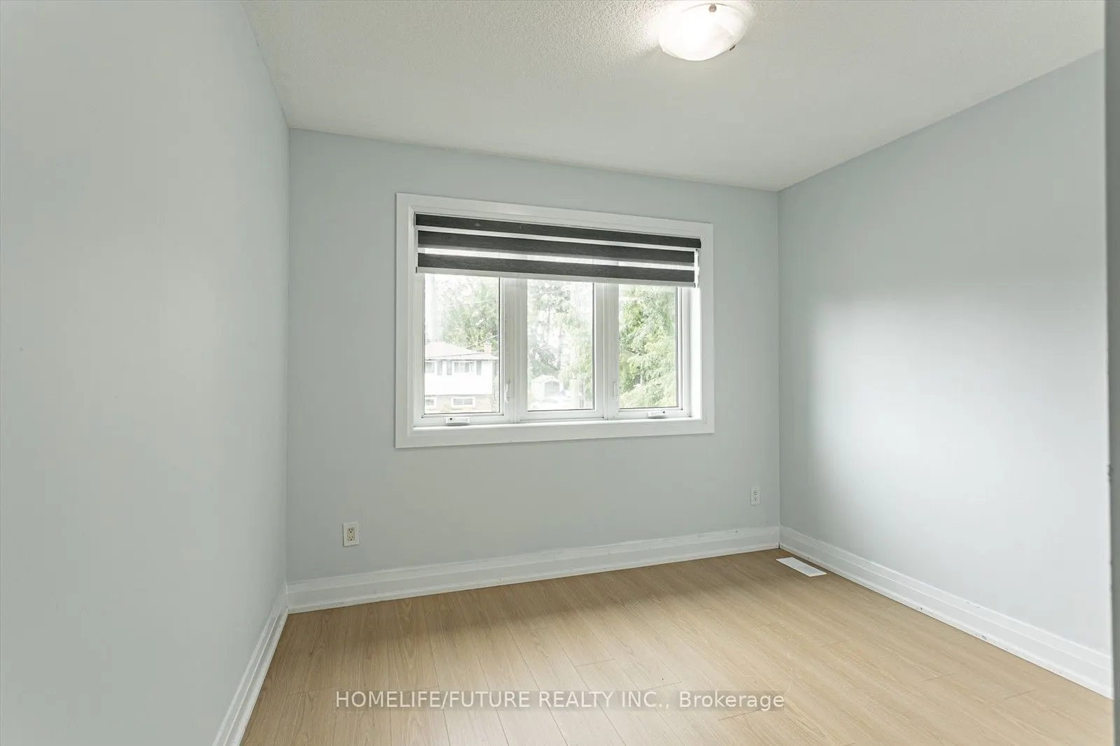 124 King Street E