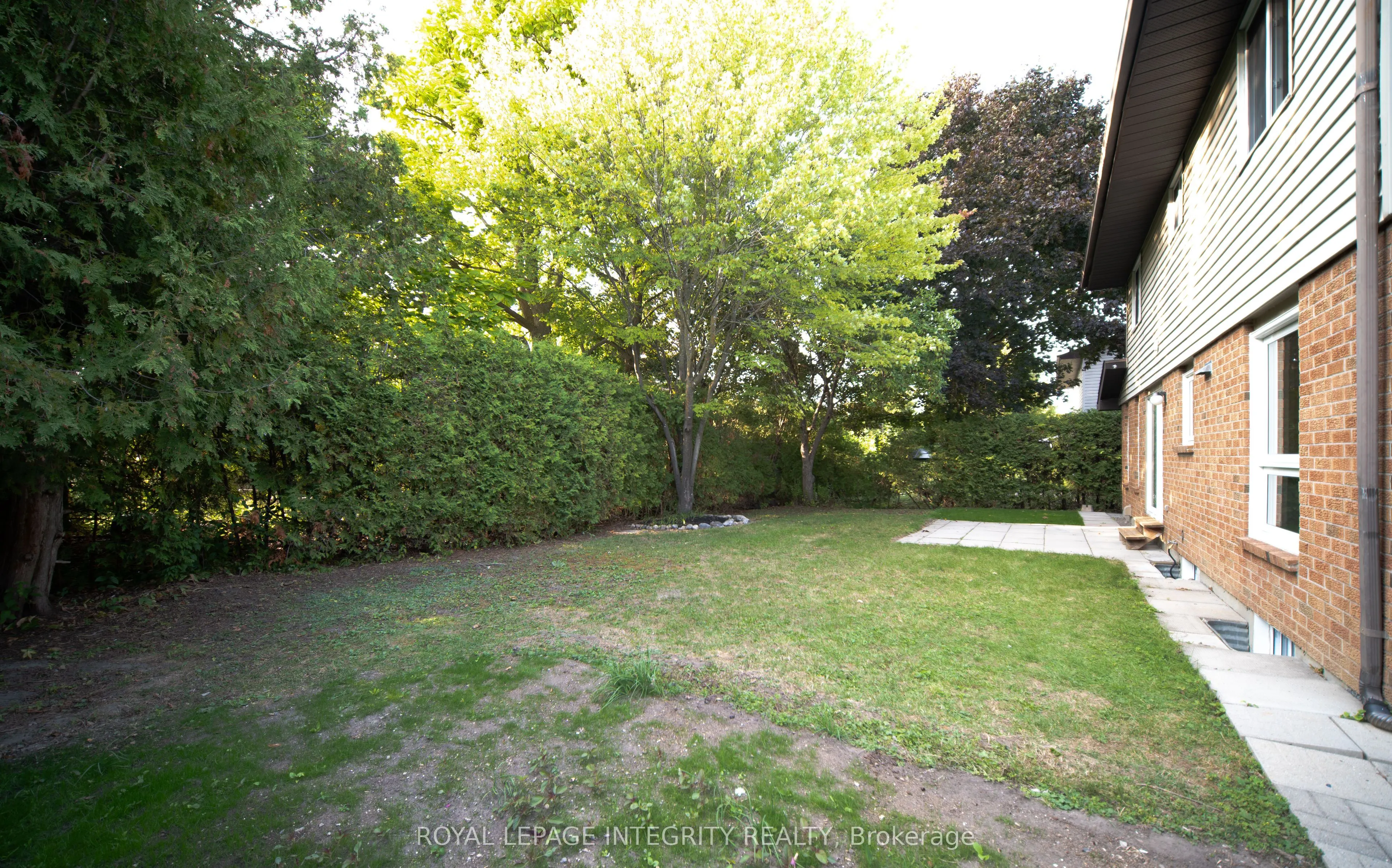 17 MCCLURE Crescent