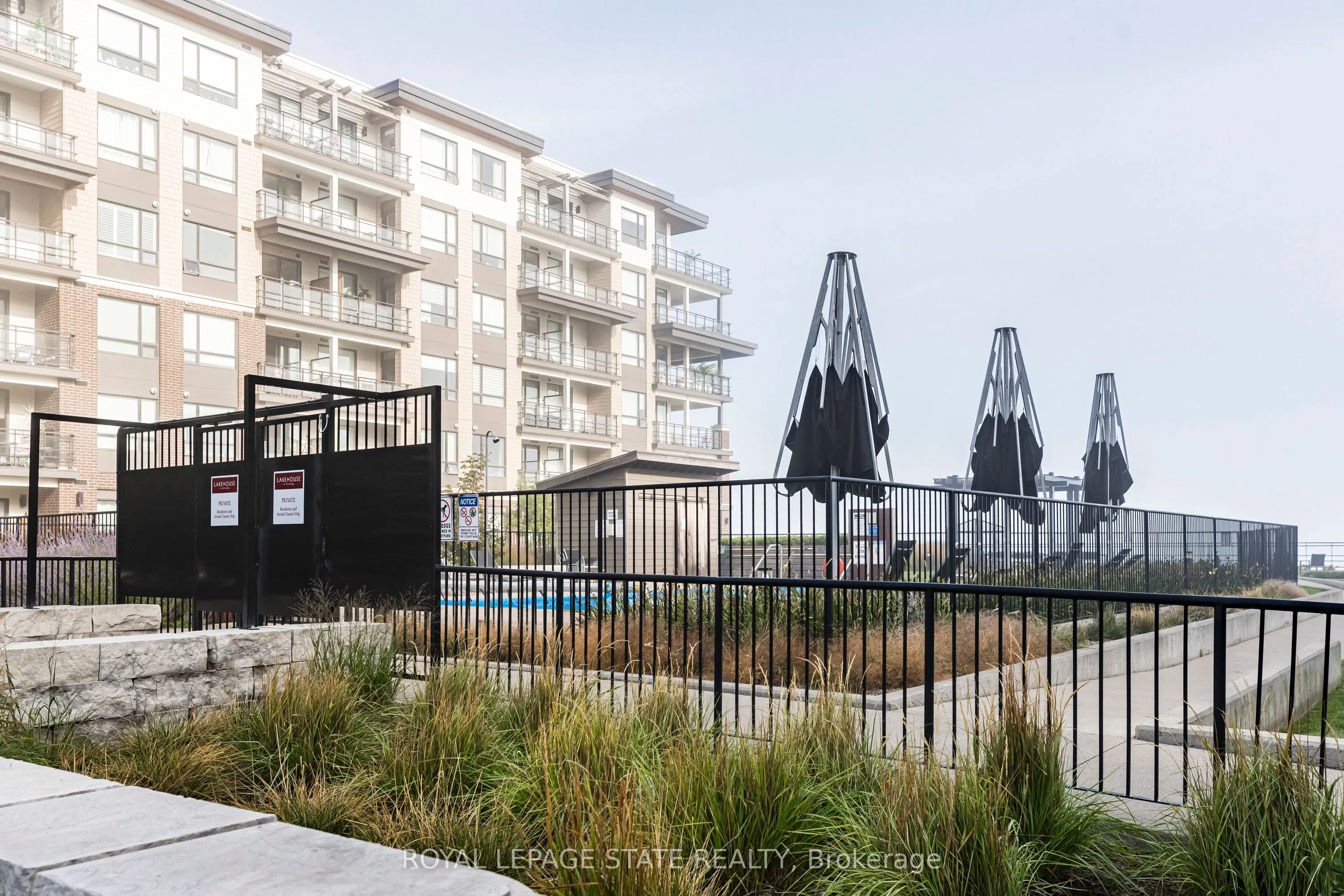 40 Esplanade Lane, #609