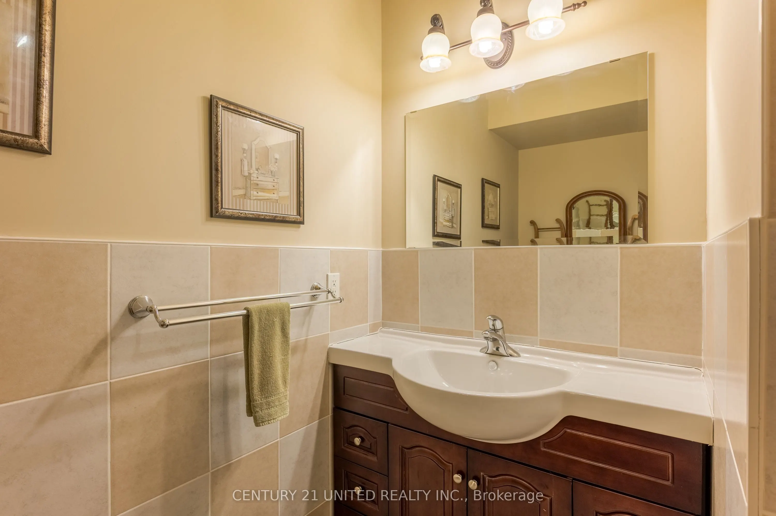3069 Clear Lake Road W