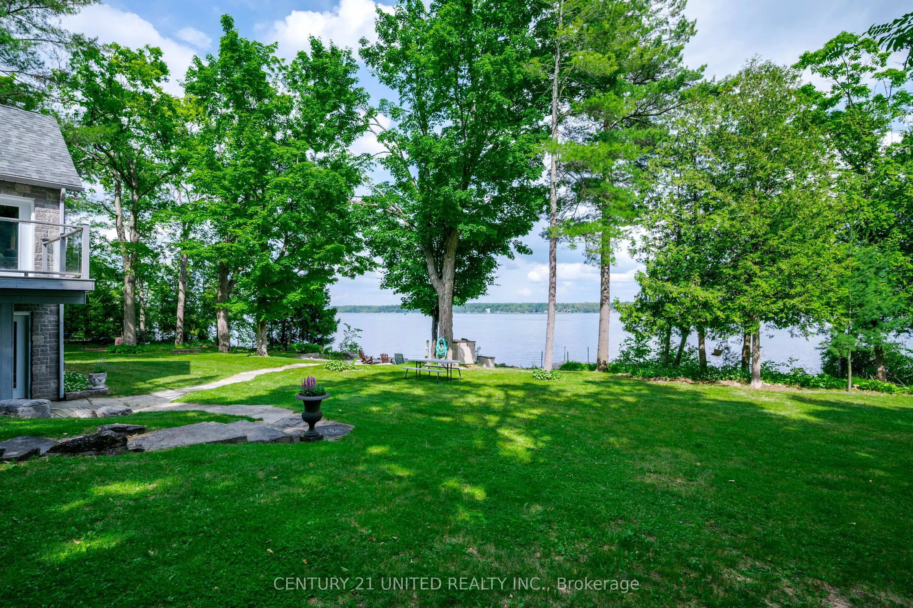 3069 Clear Lake Road W