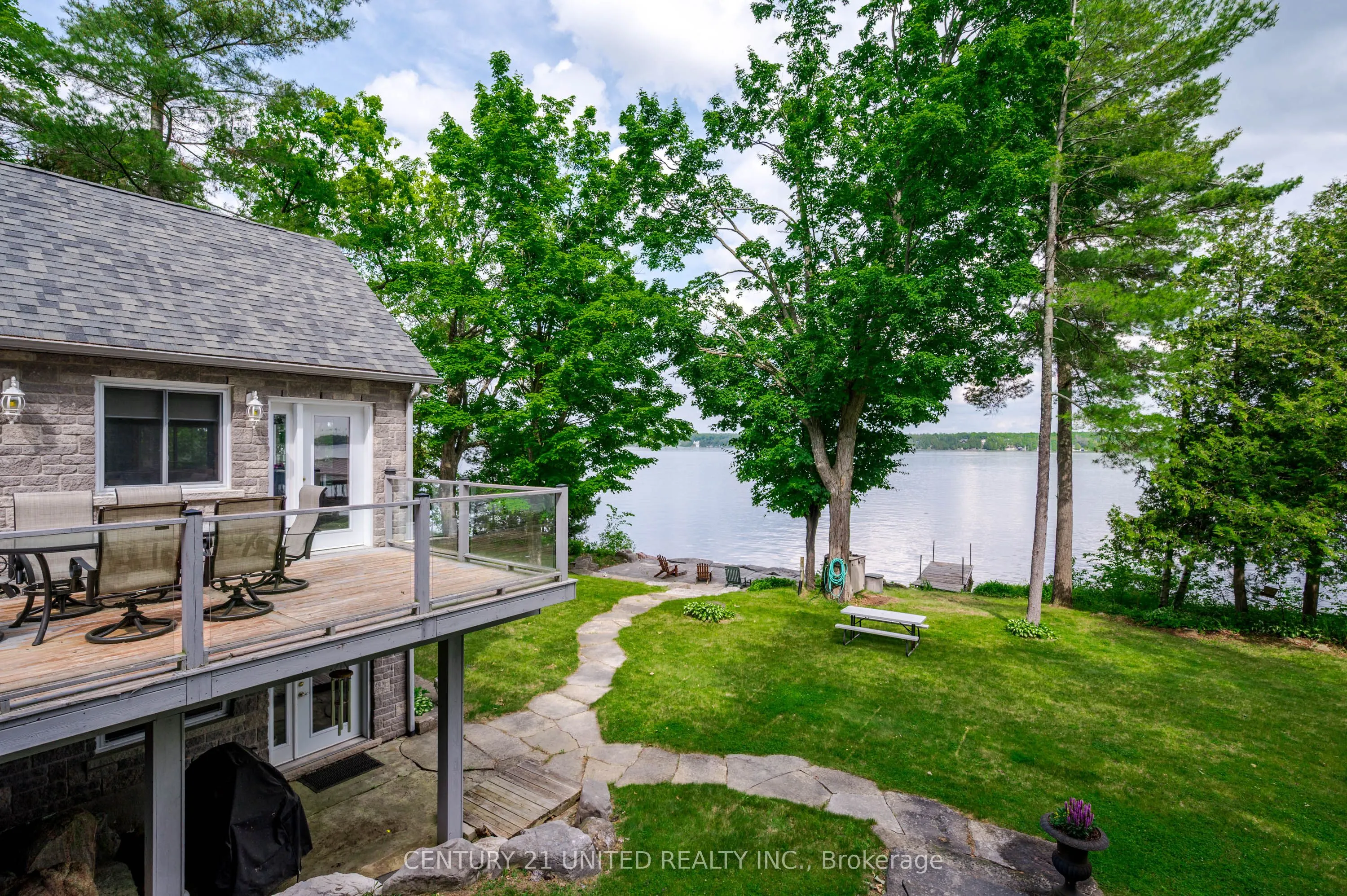 3069 Clear Lake Road W