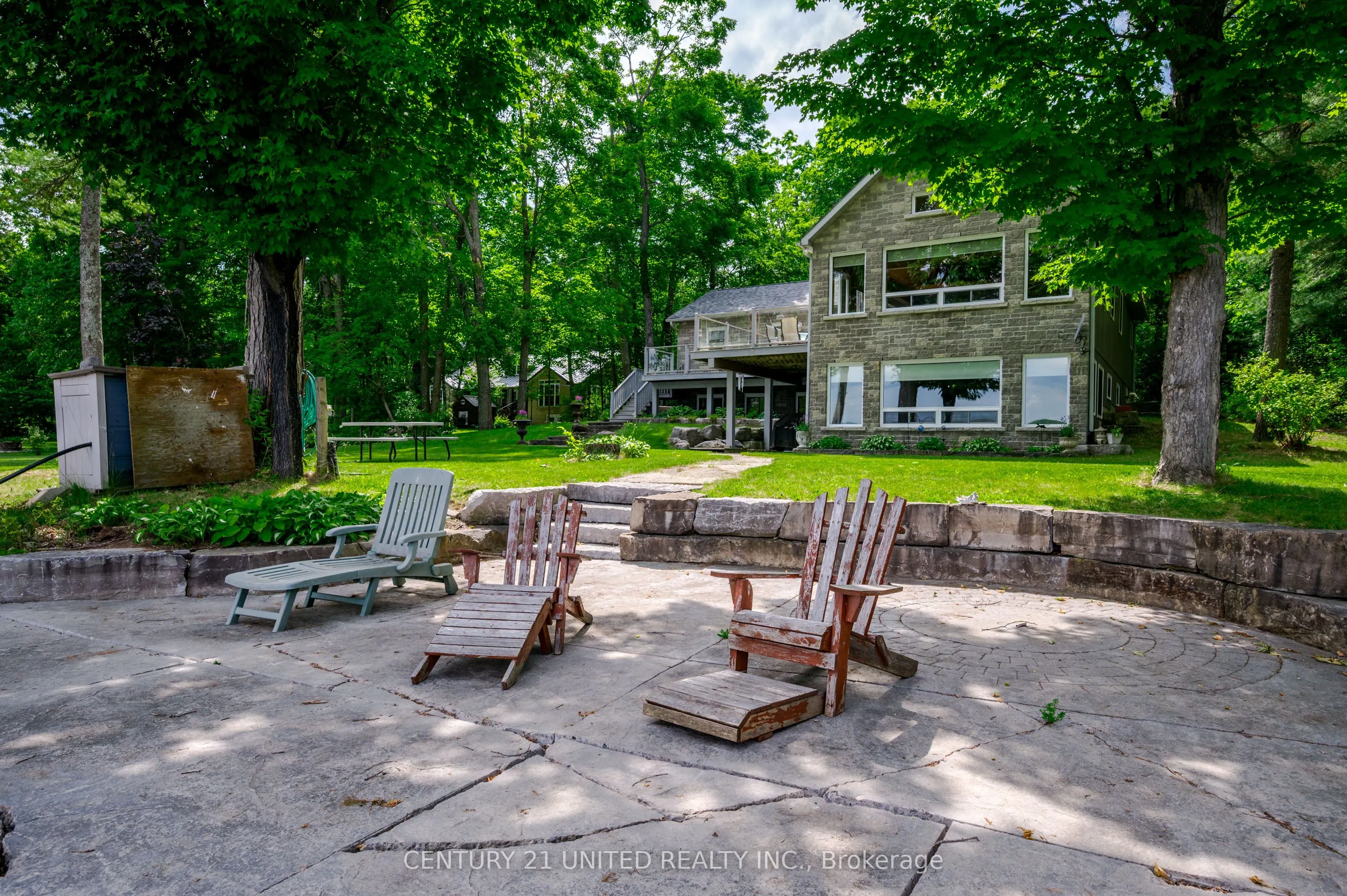 3069 Clear Lake Road W