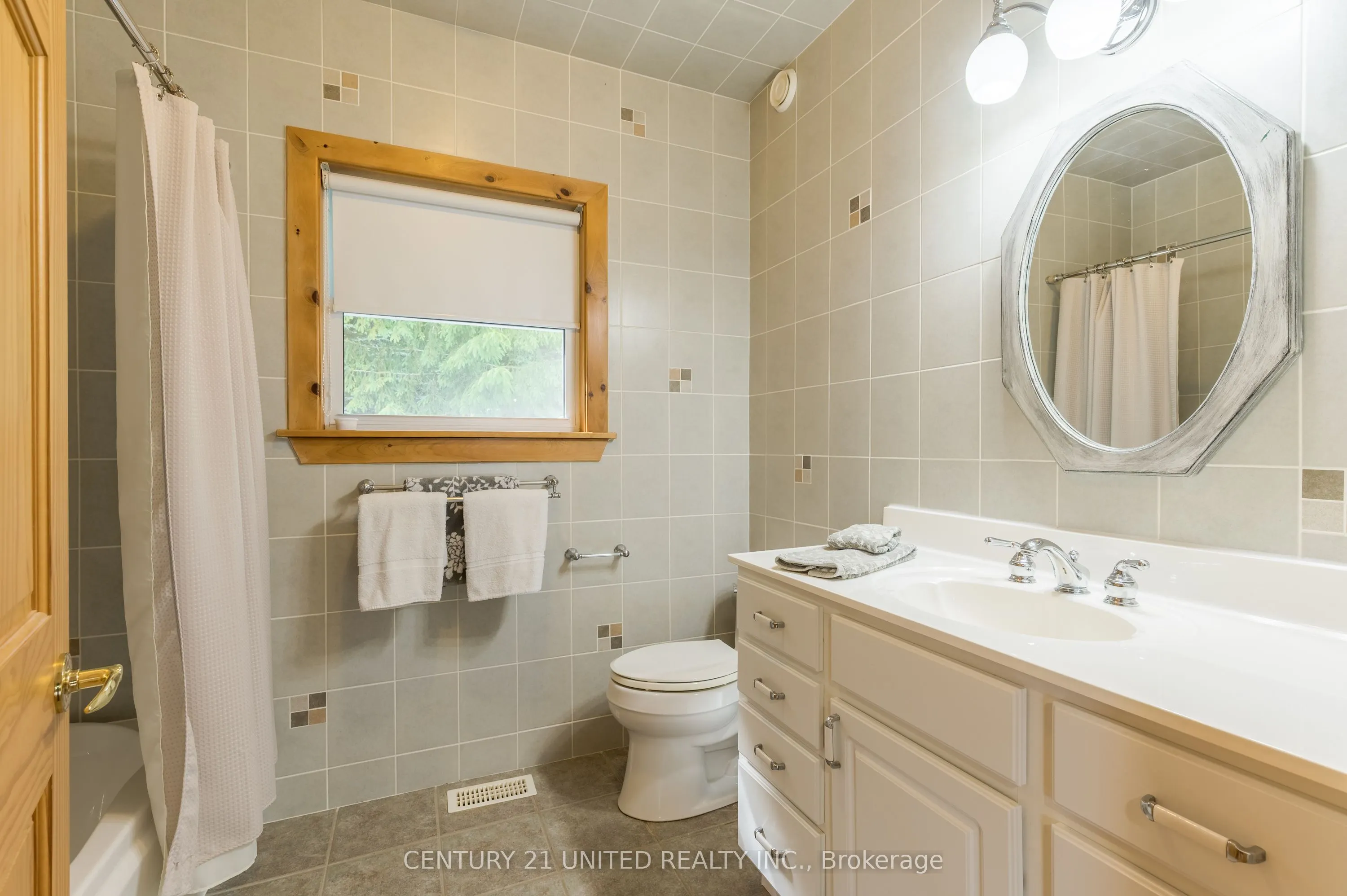 3069 Clear Lake Road W