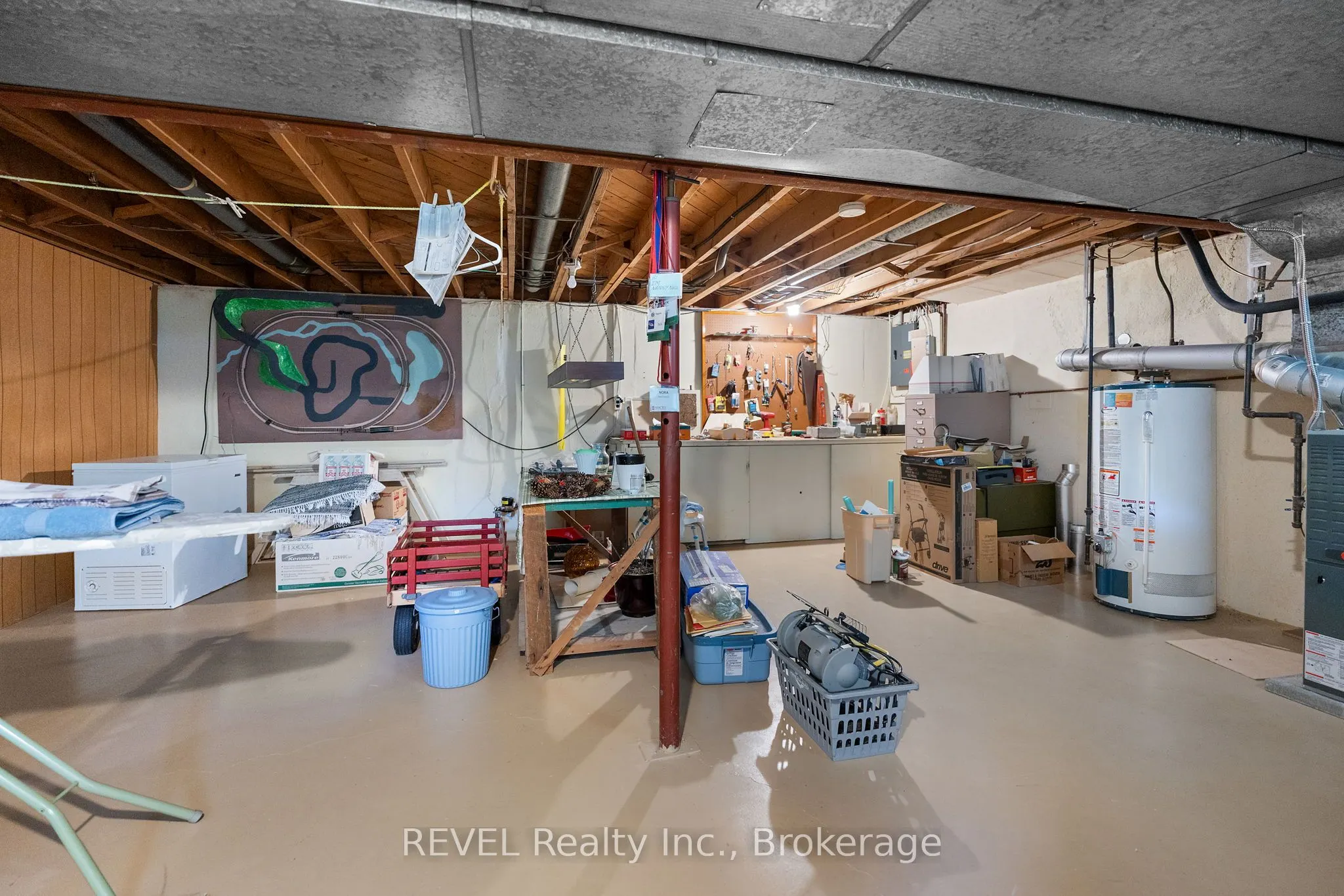 5548 Hodgson Avenue