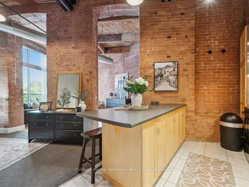 26 Ontario Street, #210