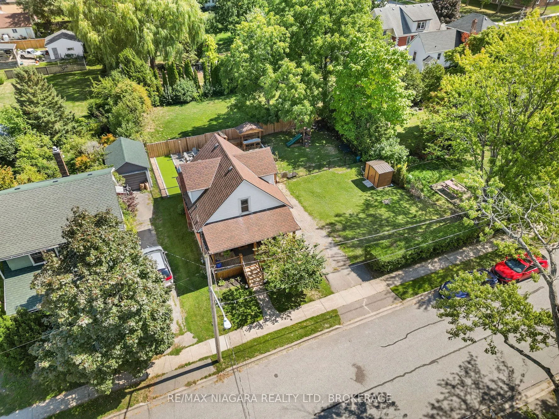 80 Robinson Street