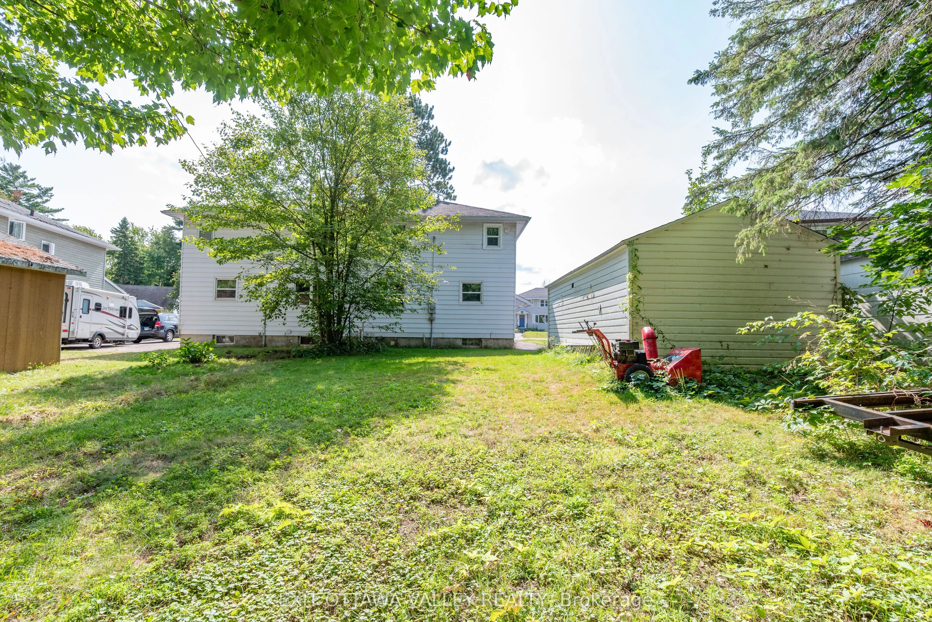 6 Faraday Crescent