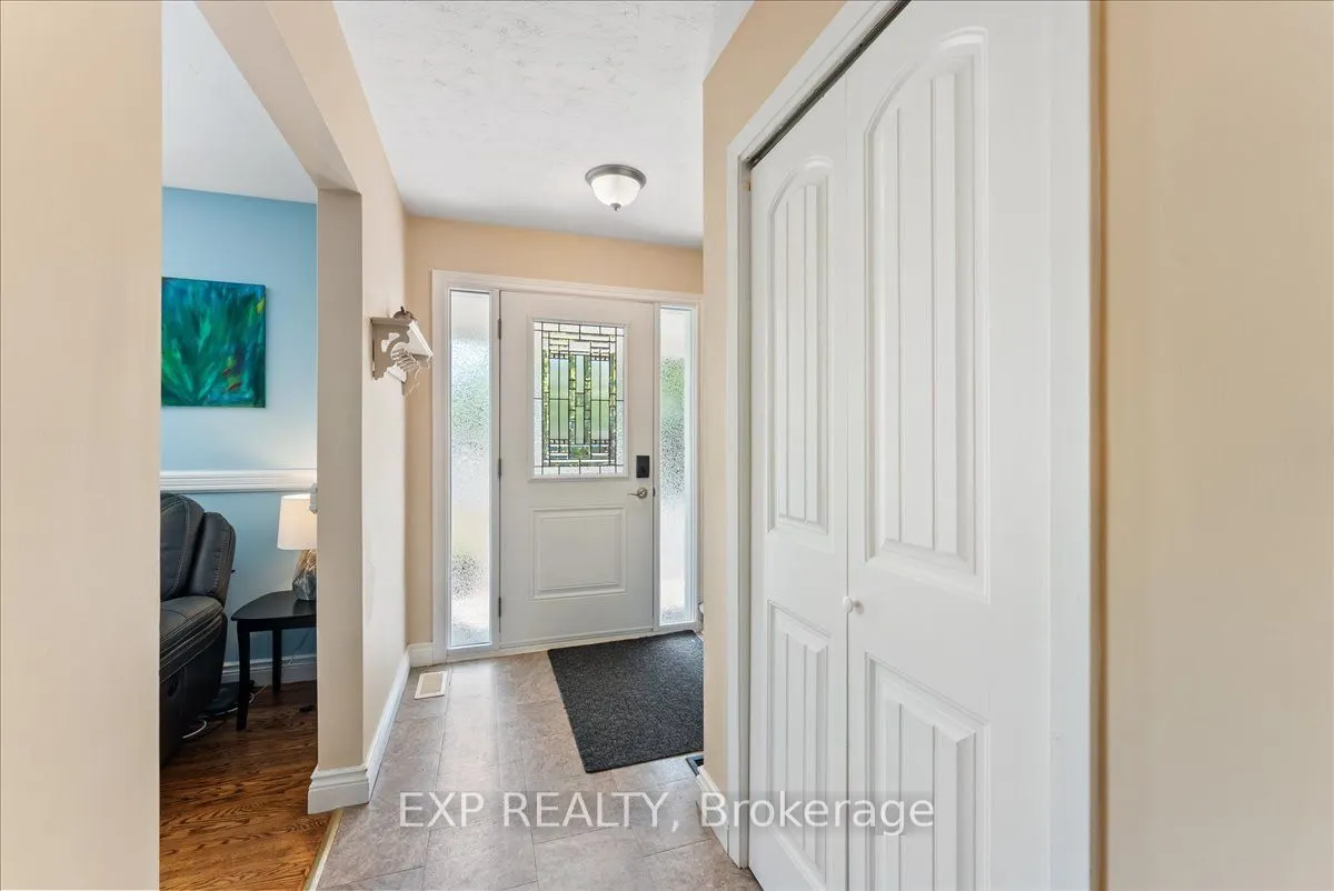 822 Foxe Street