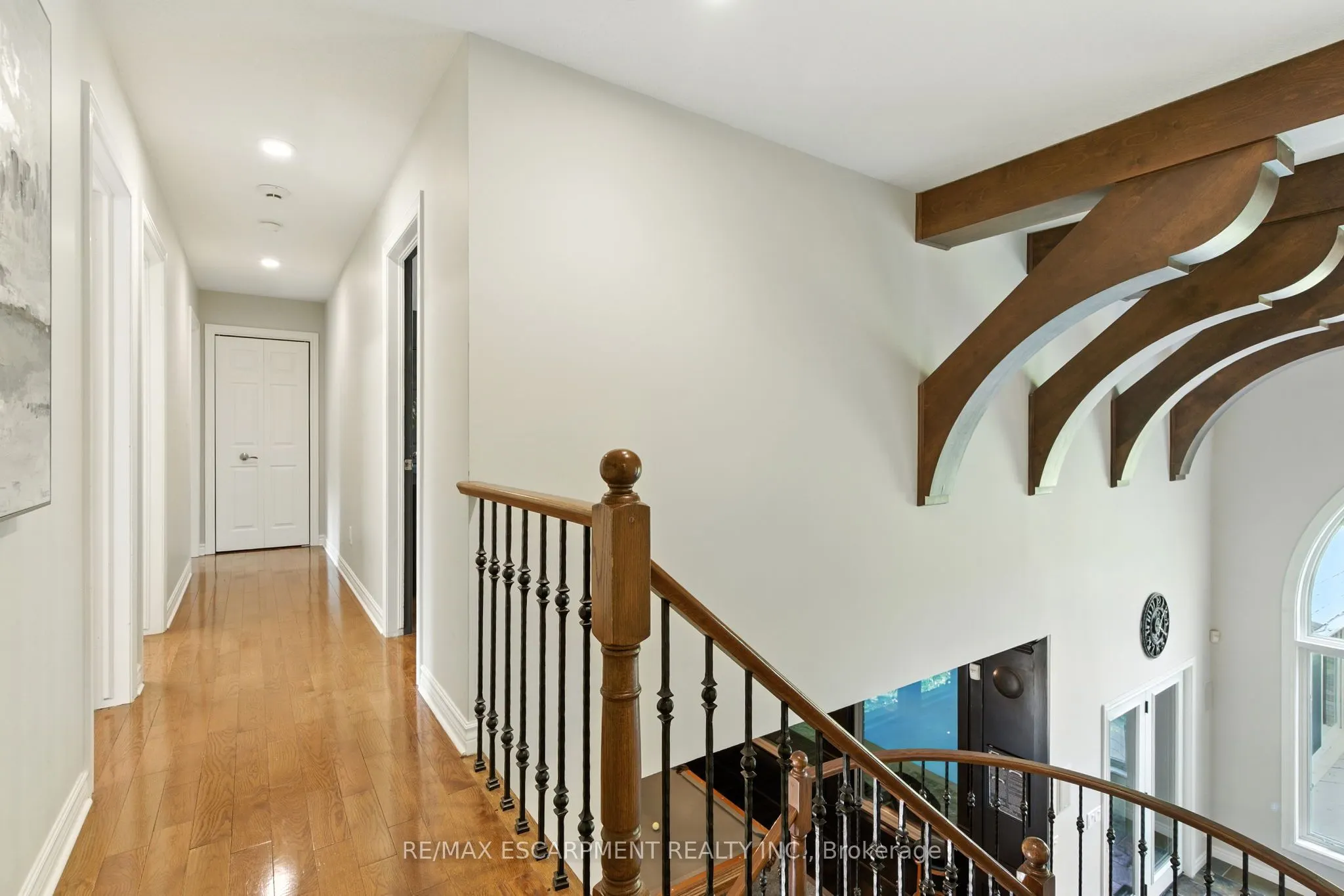 26 PARKSHORE Place