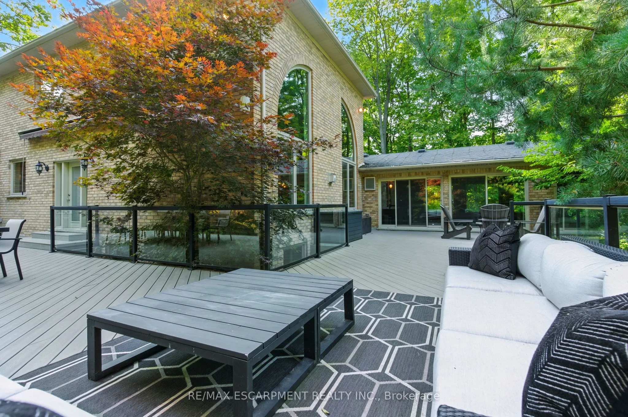 26 PARKSHORE Place