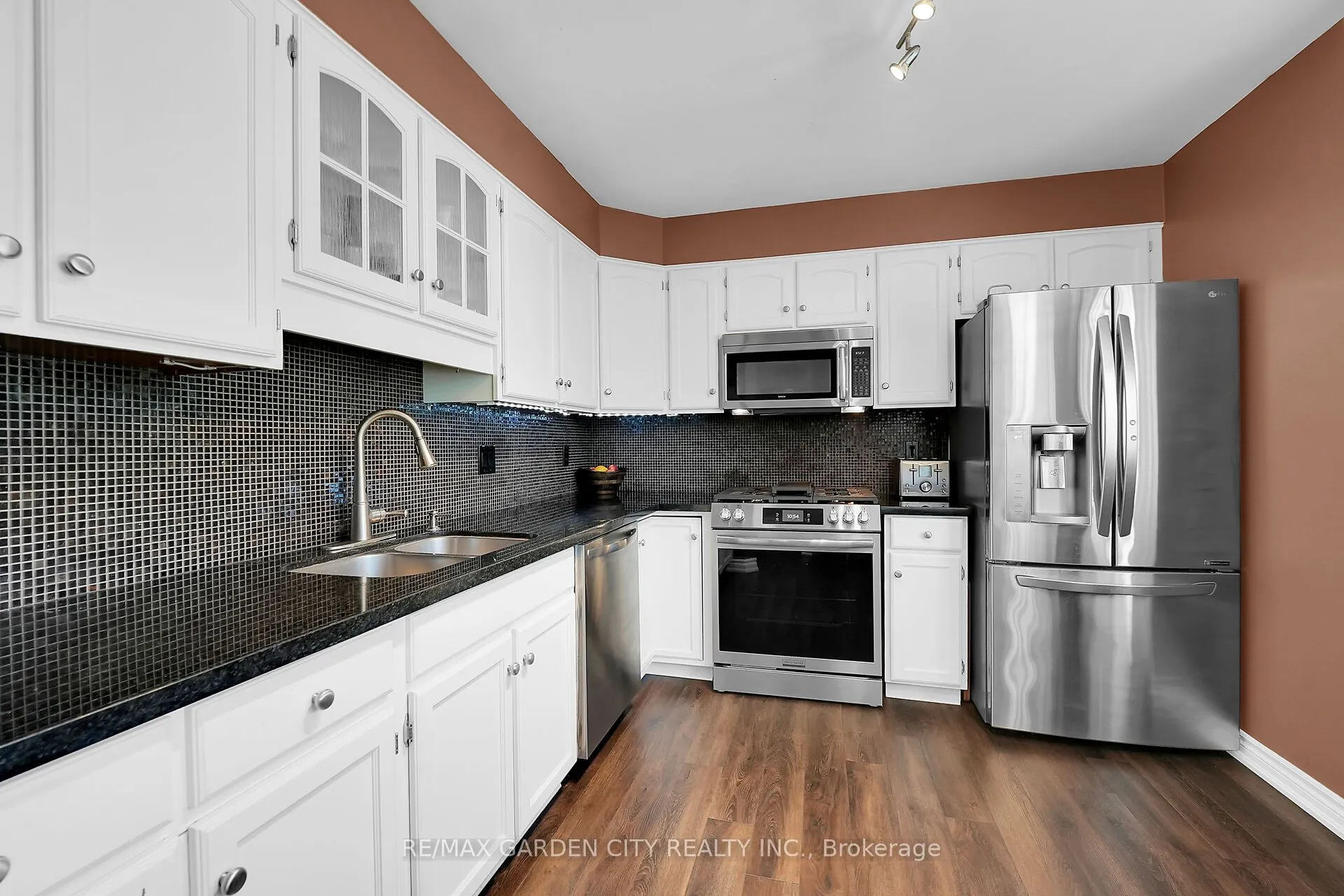 177 Main Street W, #8