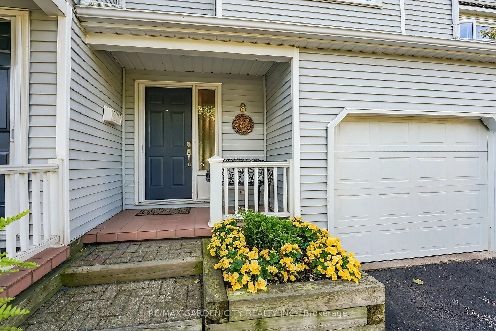 177 Main Street W, #8