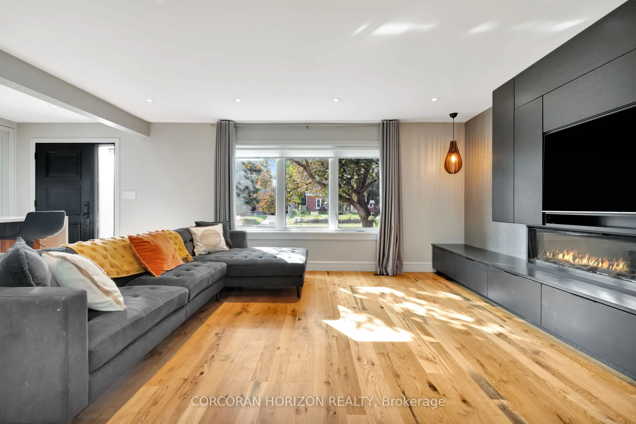 254 Pinewood Place