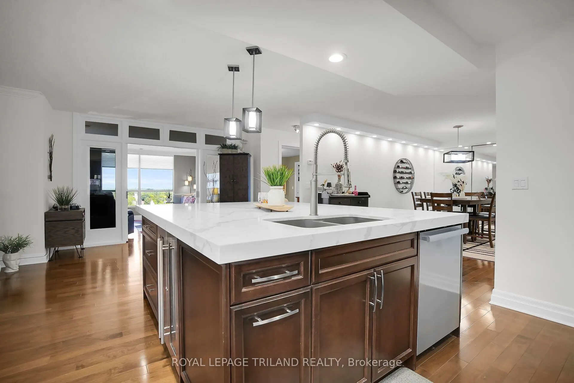 250 PALL MALL Street, #1206