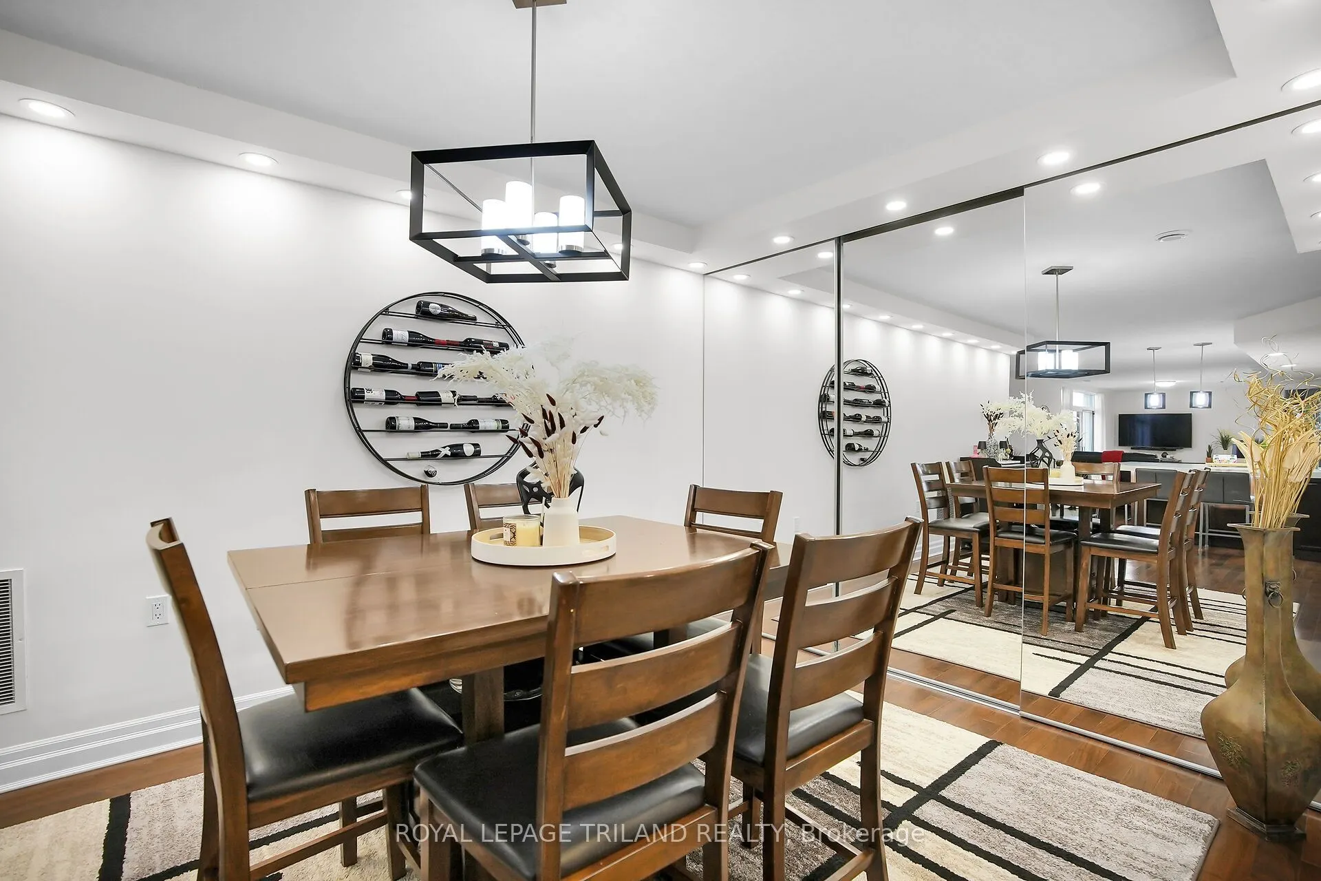 250 PALL MALL Street, #1206