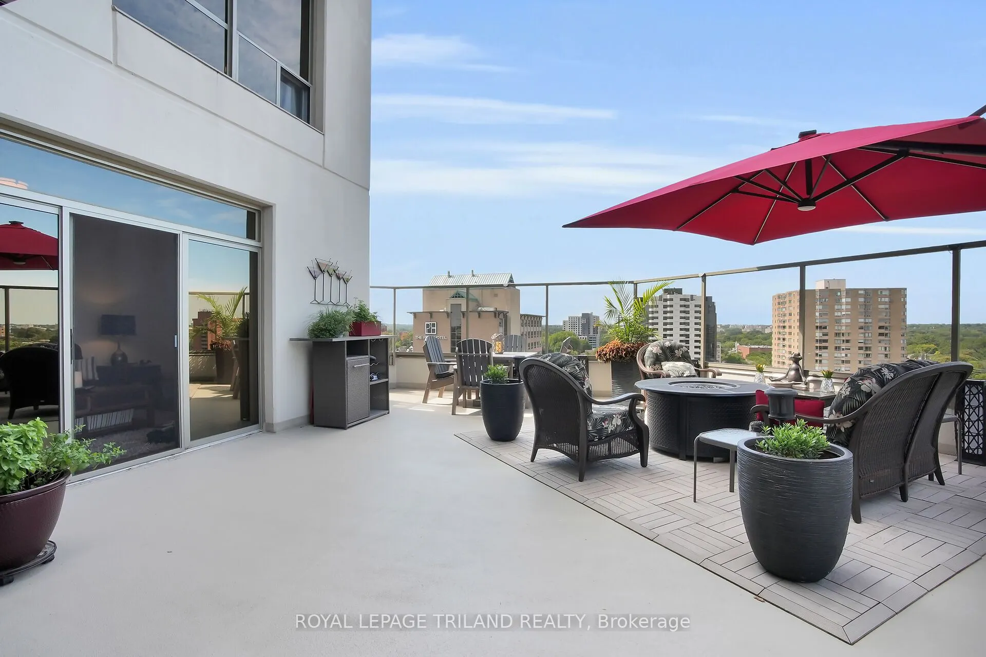 250 PALL MALL Street, #1206