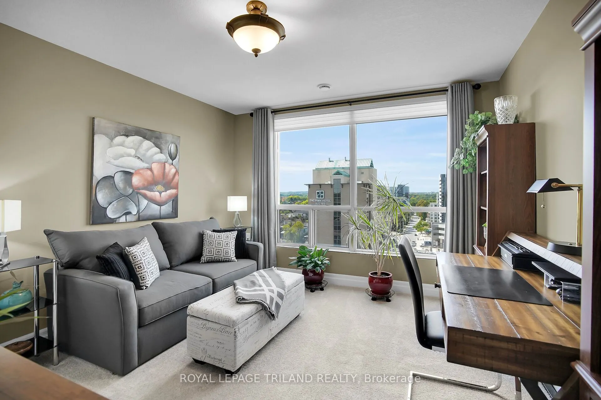 250 PALL MALL Street, #1206