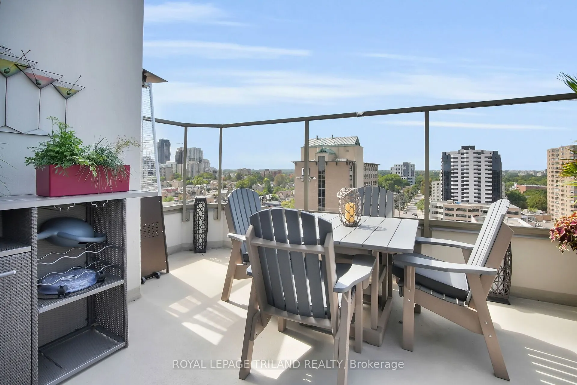 250 PALL MALL Street, #1206