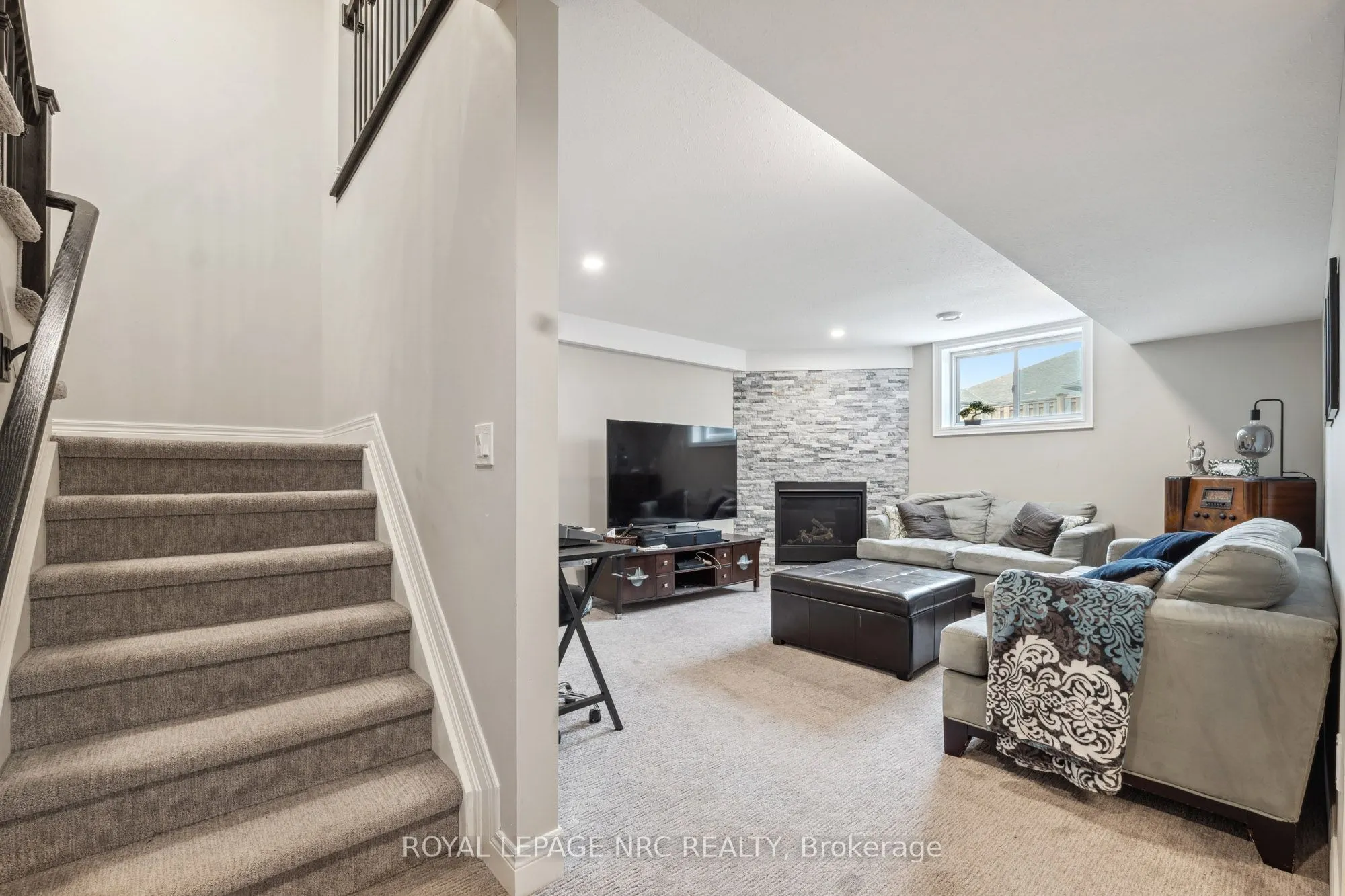 110 North Valley Drive