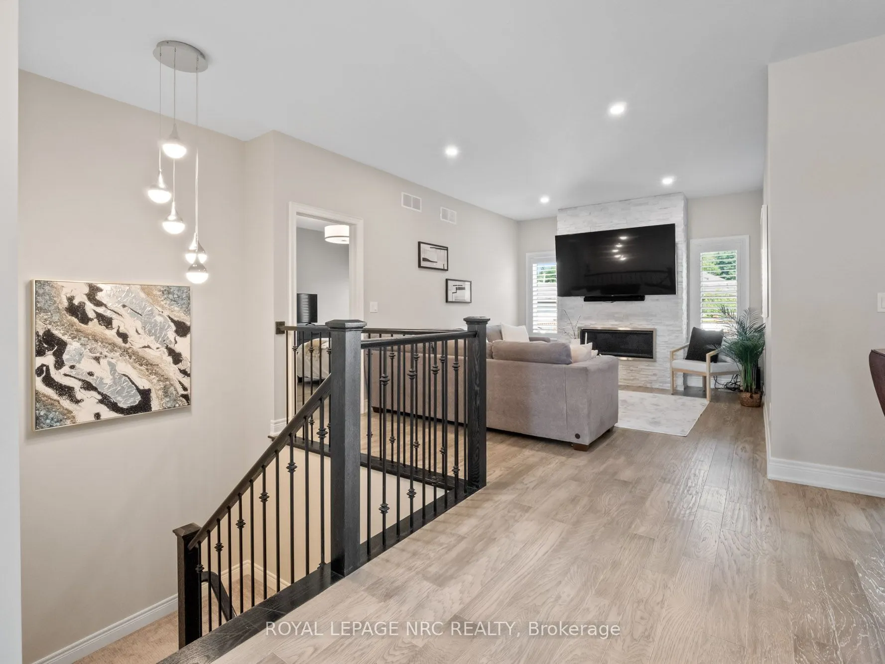 110 North Valley Drive