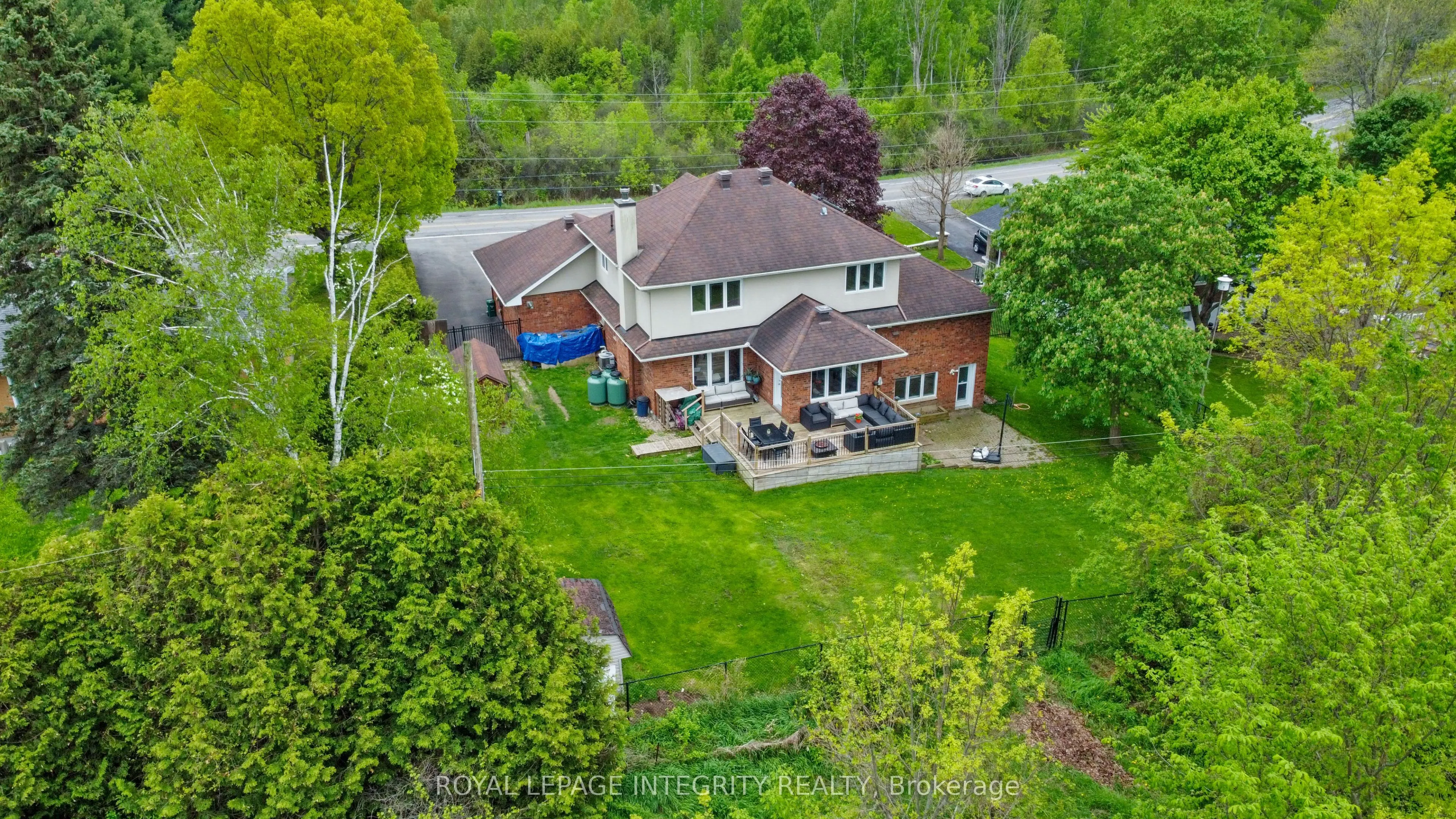 1893 Rideau Road