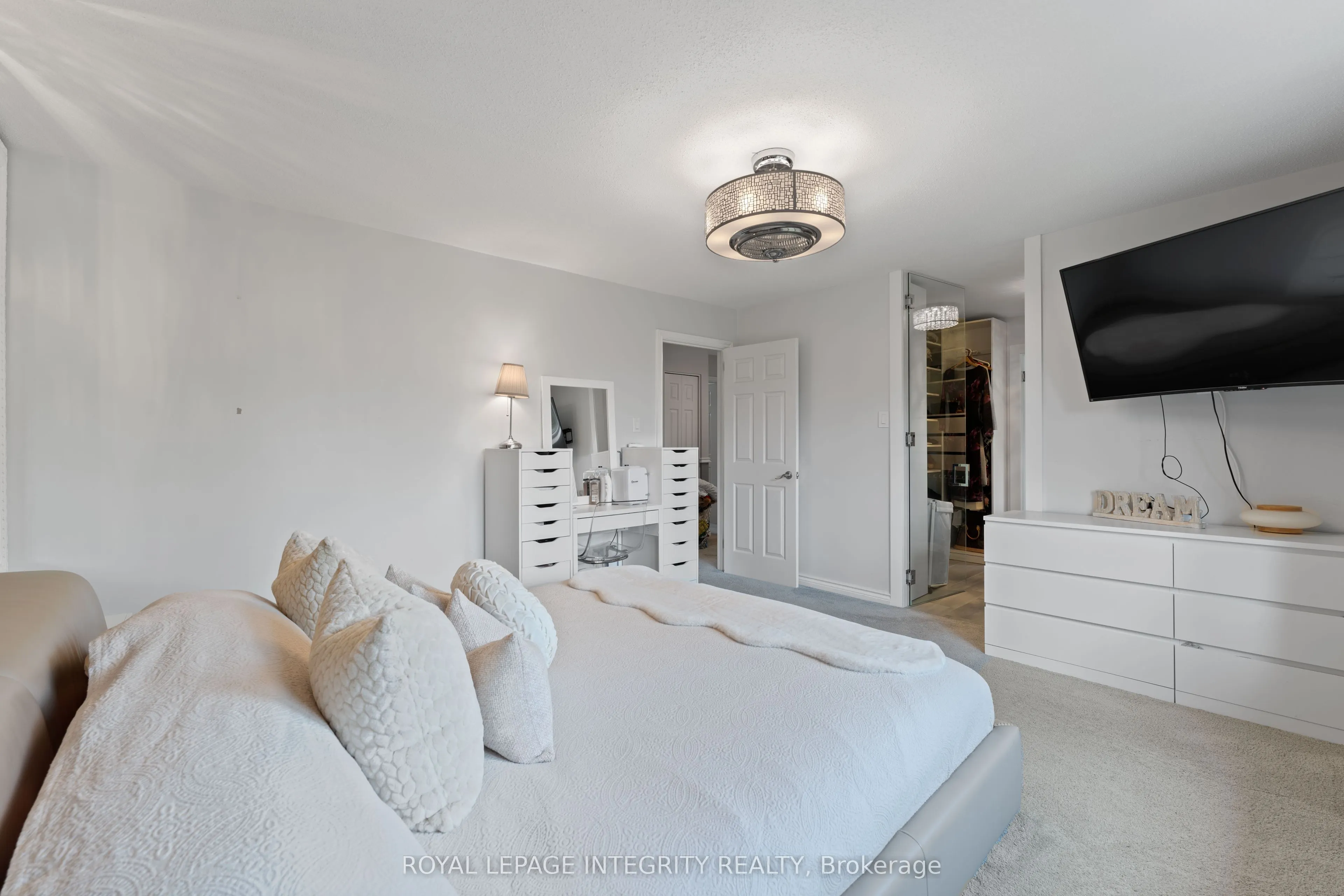 1893 Rideau Road