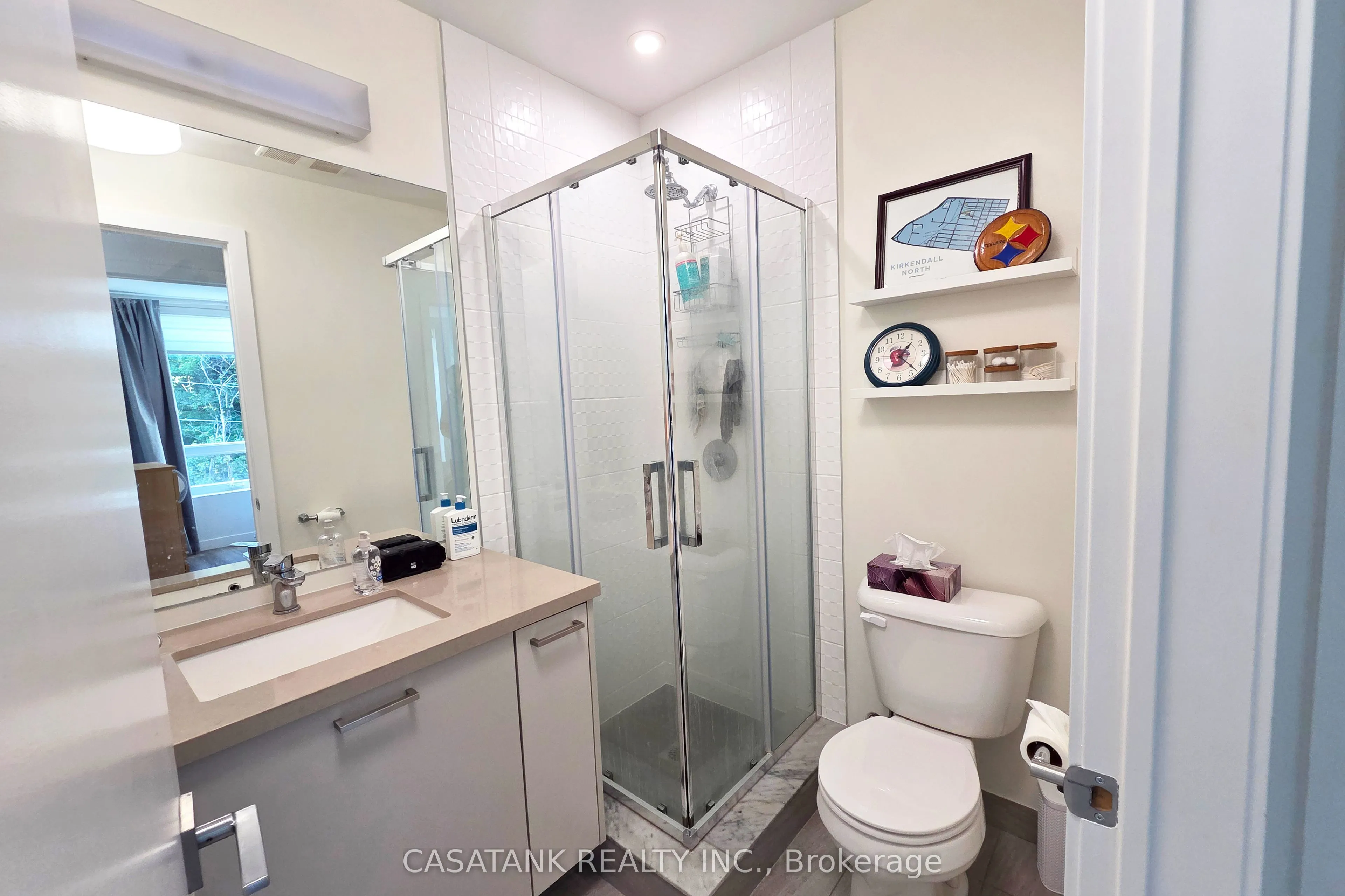 479 Charlton Avenue E, #408