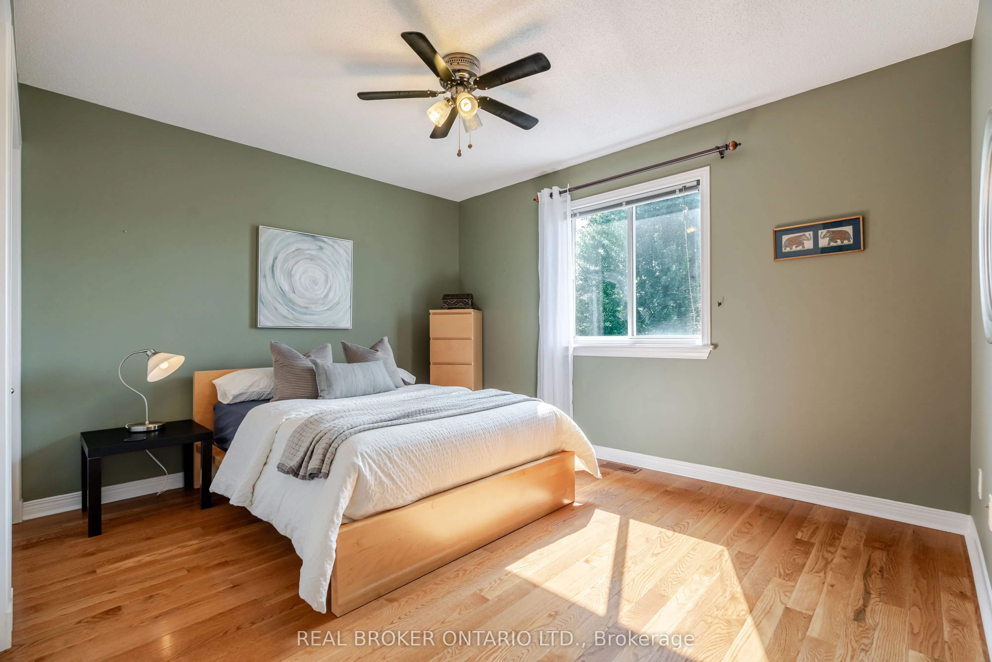 49 Allanford Avenue