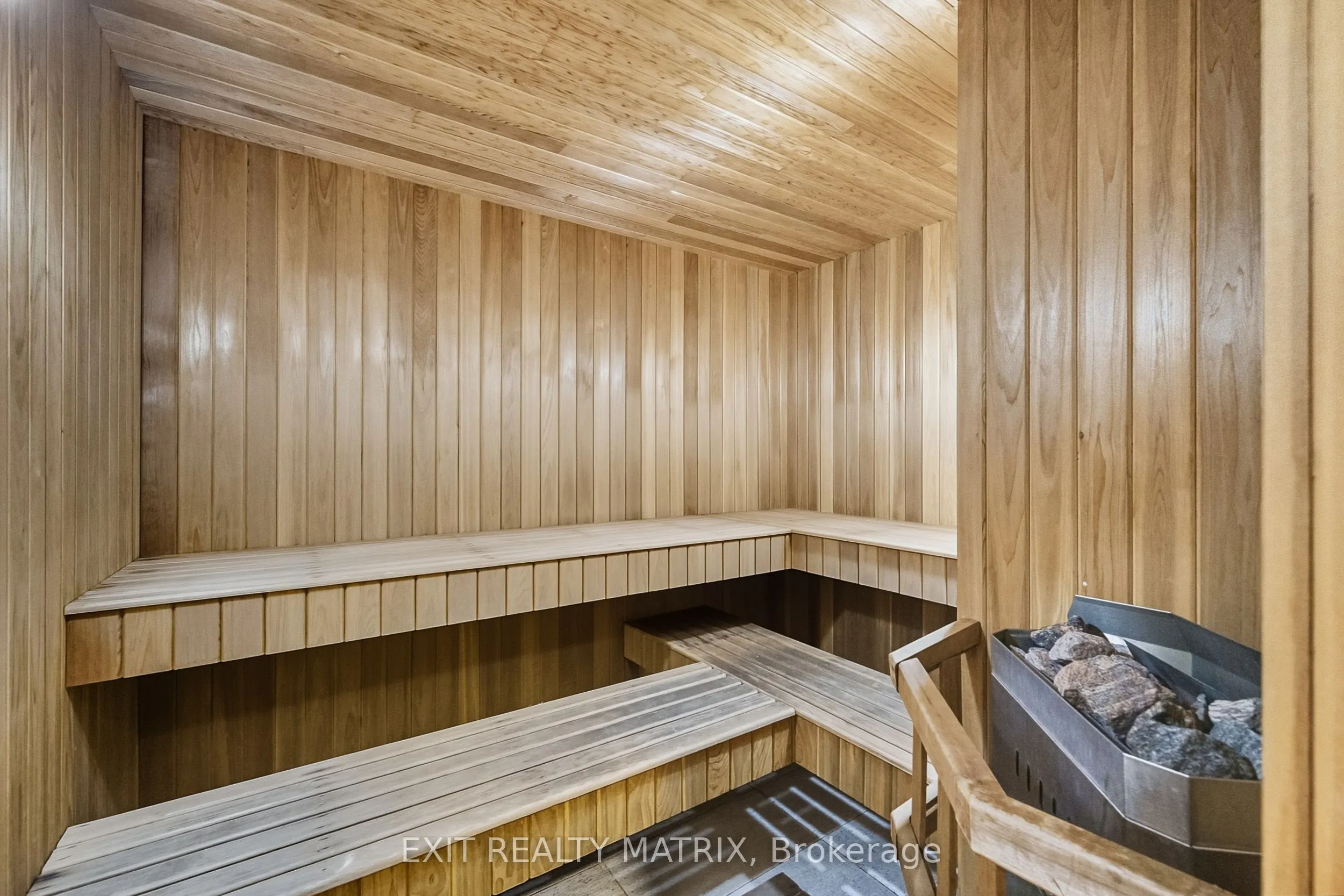 195 Besserer Street, #2803