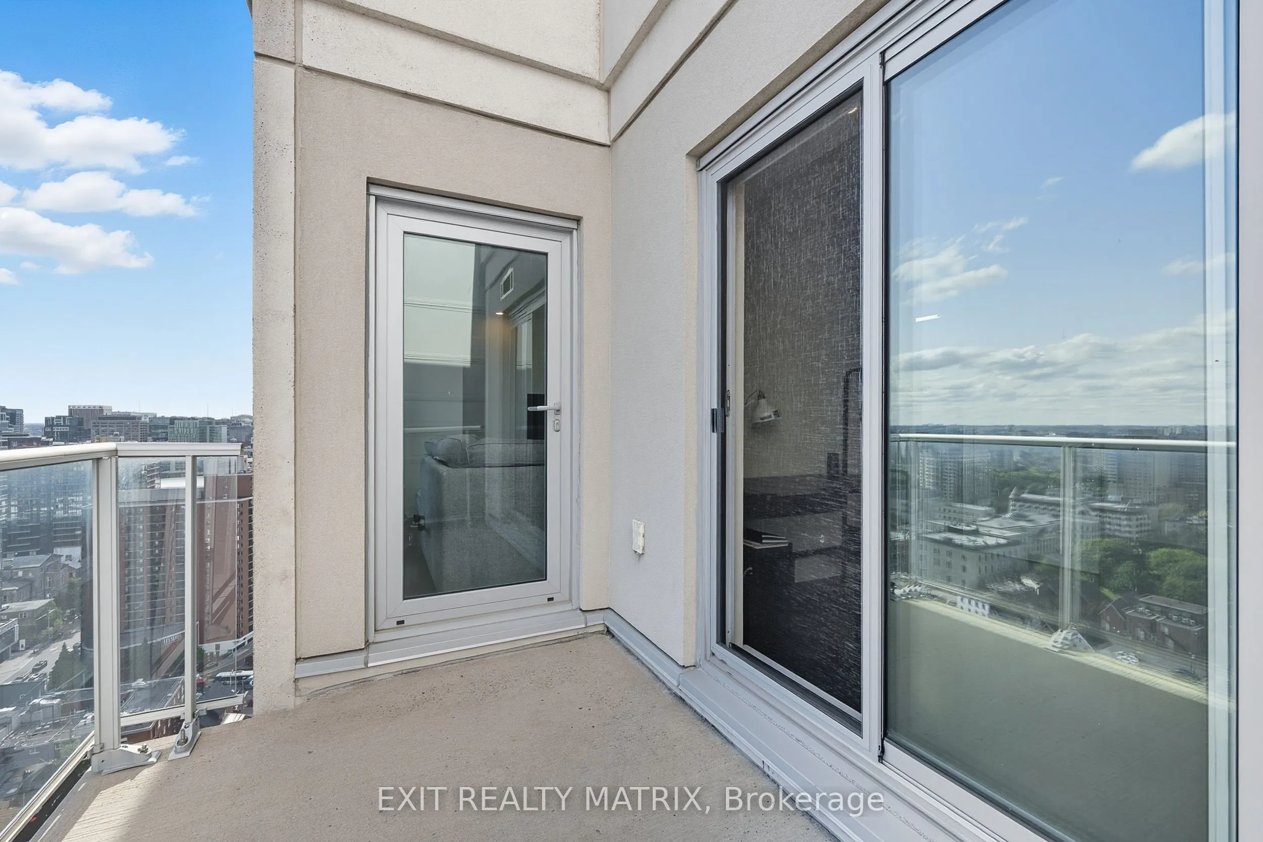 195 Besserer Street, #2803
