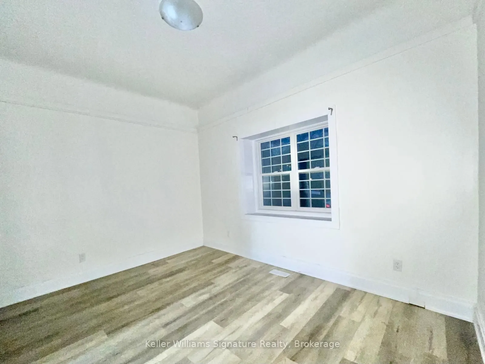 287 Hunter Street E, #1