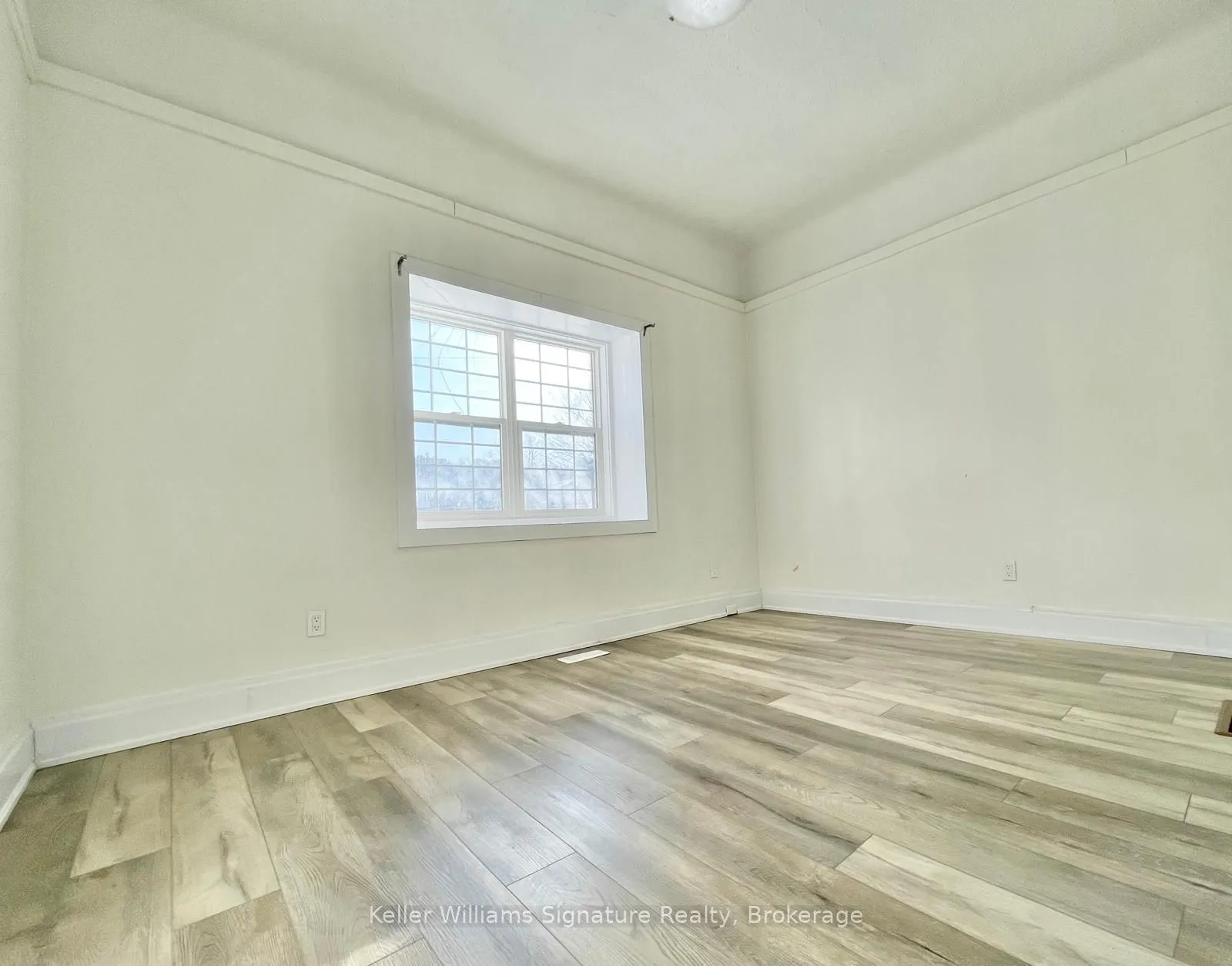 287 Hunter Street E, #1