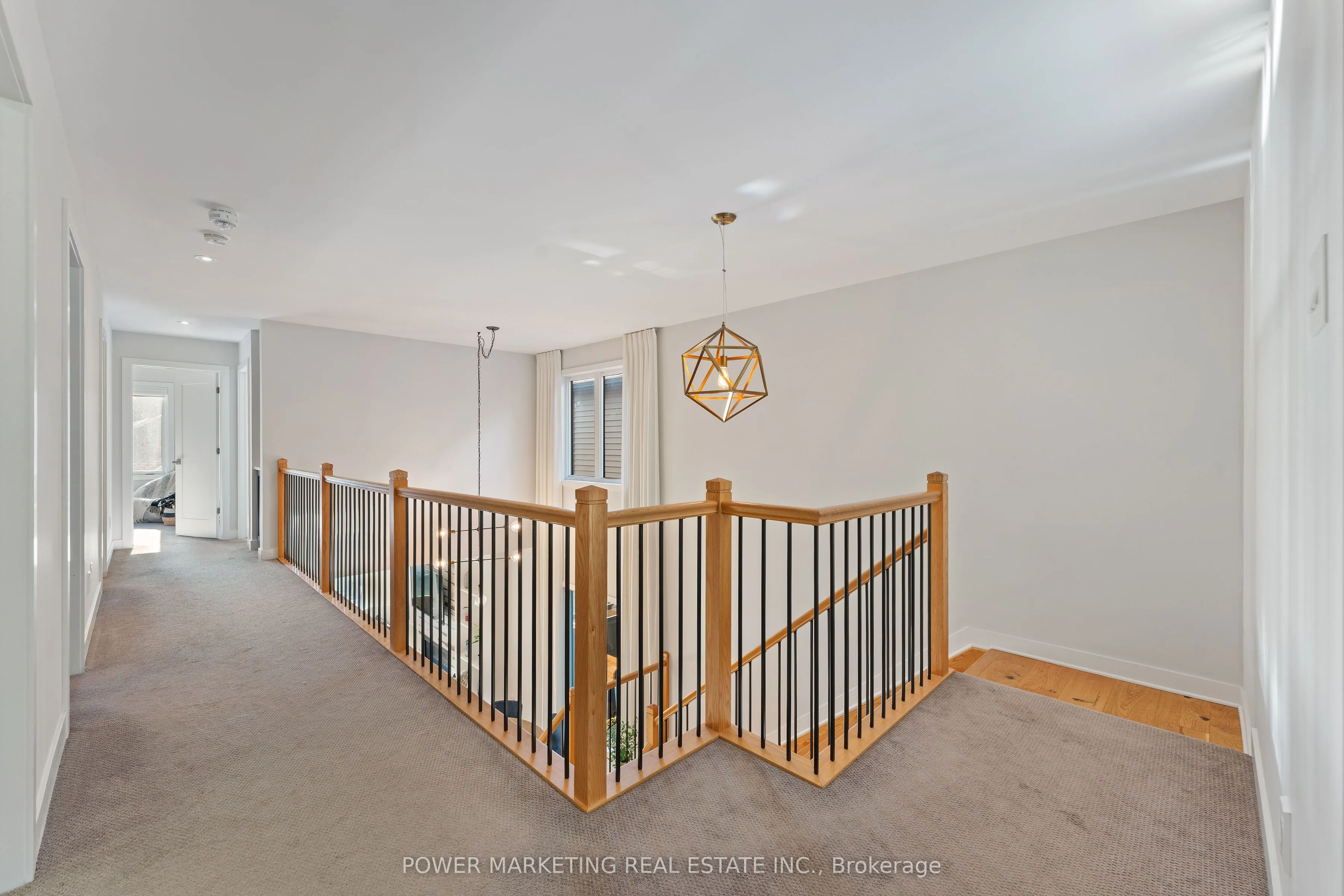 537 Compass Street
