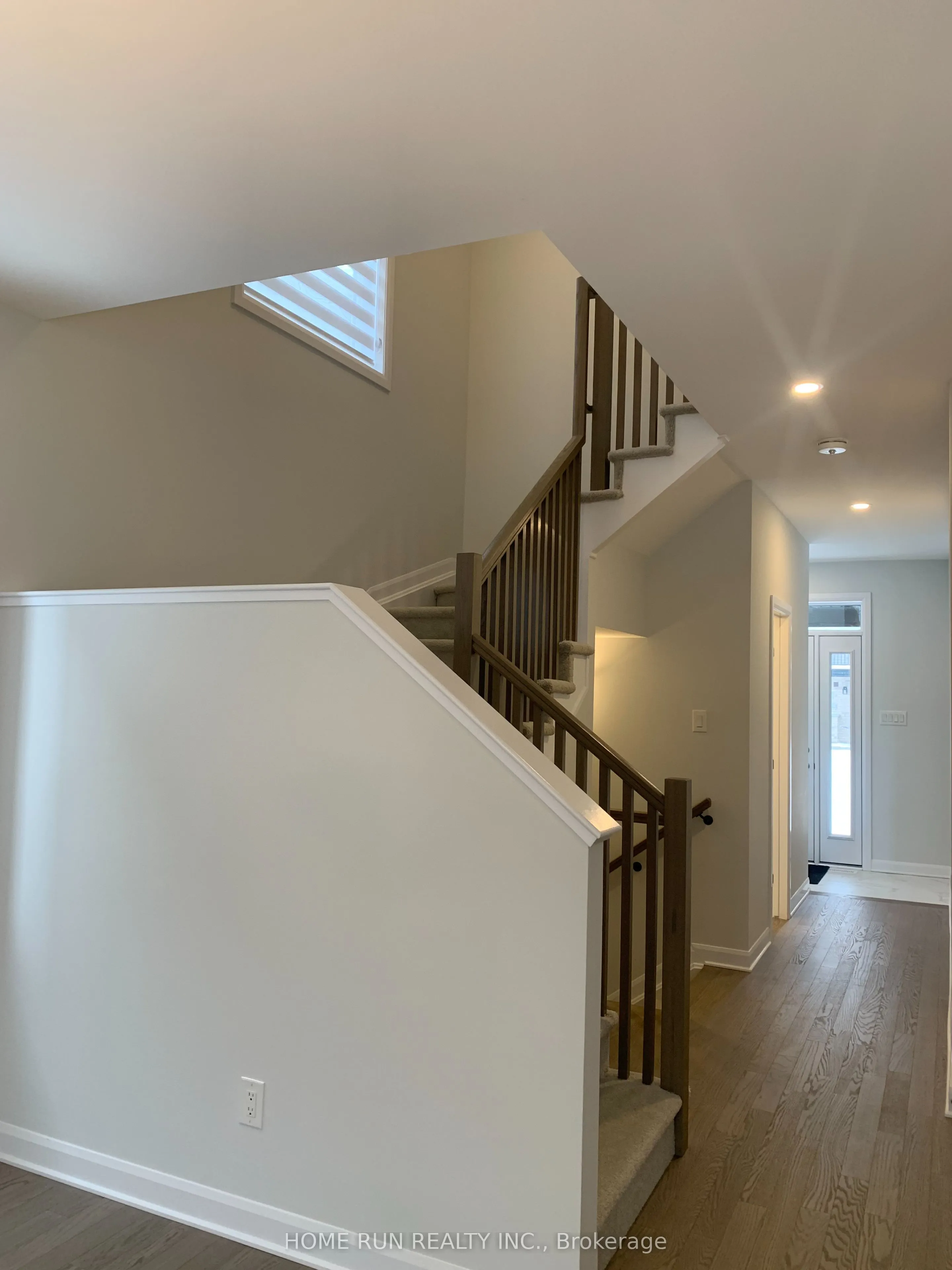 287 Elsie Macgill Walk